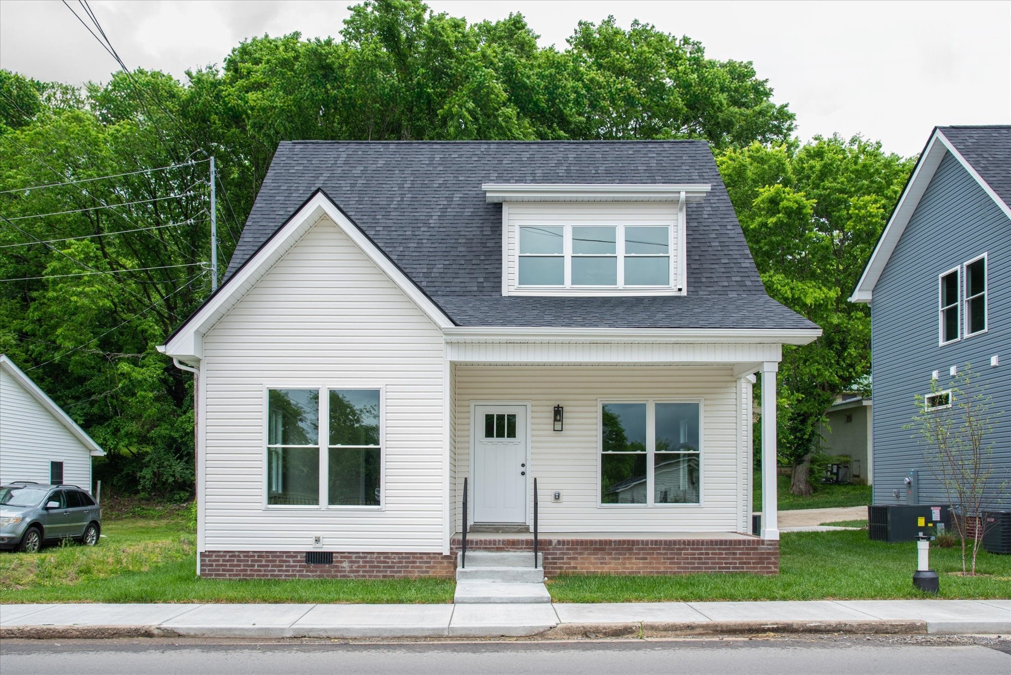 Photo of Listing #2785046