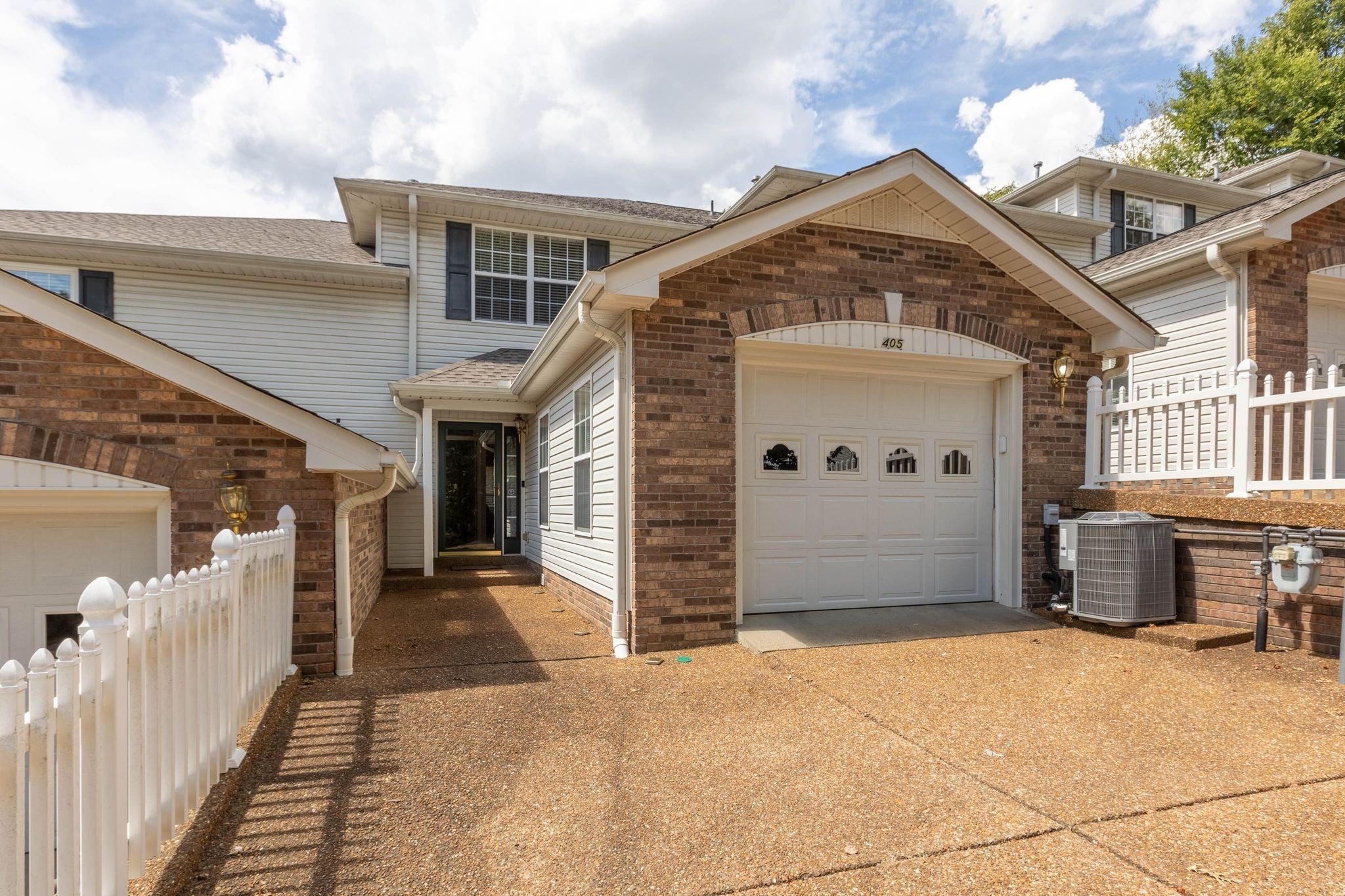 Photo of Listing #2785567