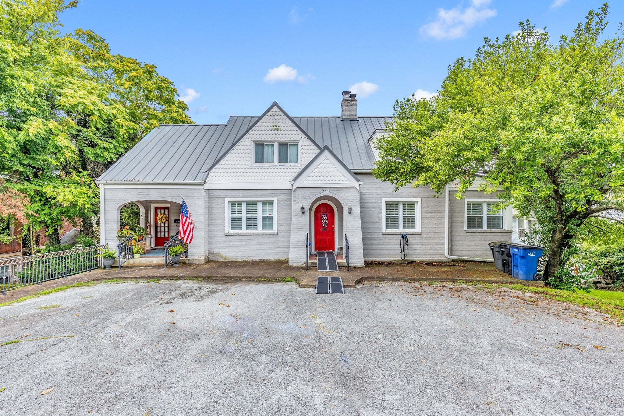 Photo of Listing #2785611