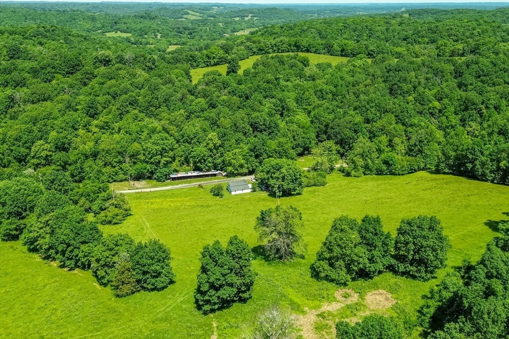 2031 Simmons Ridge Rd, Cornersville