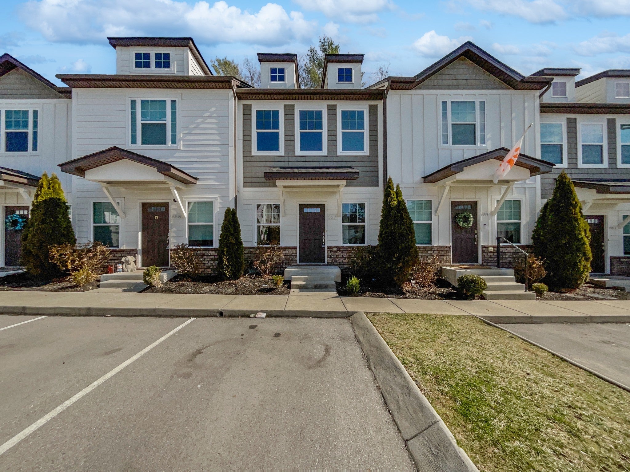 Photo of Listing #2791085