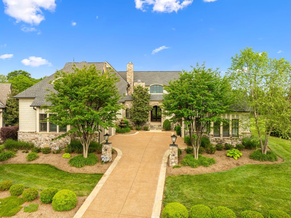 6054 Pelican Way, College Grove