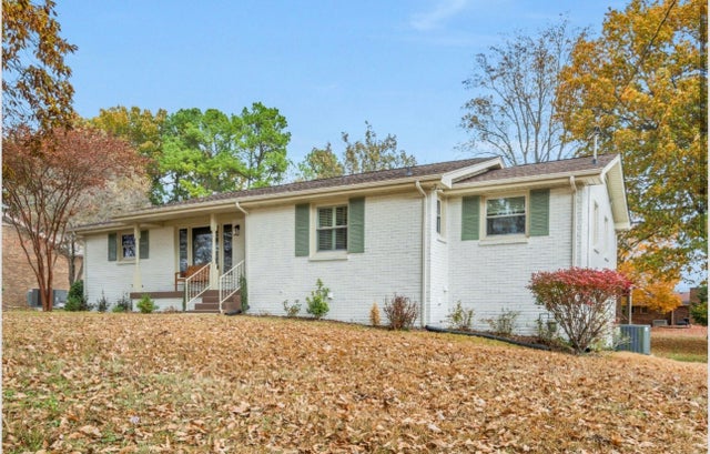 112 Sherbrooke Ln, Hendersonville