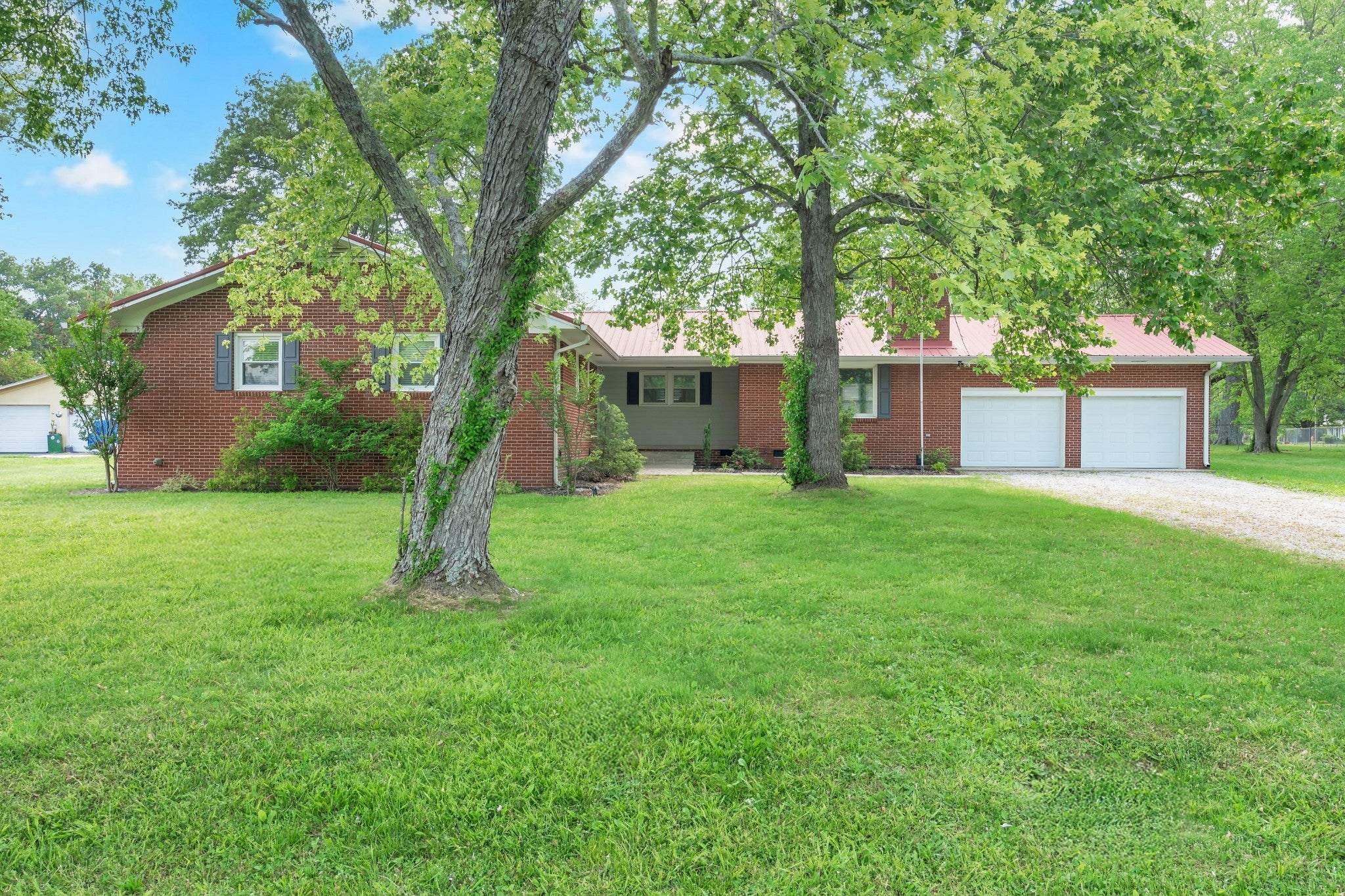 Photo of Listing #2798532