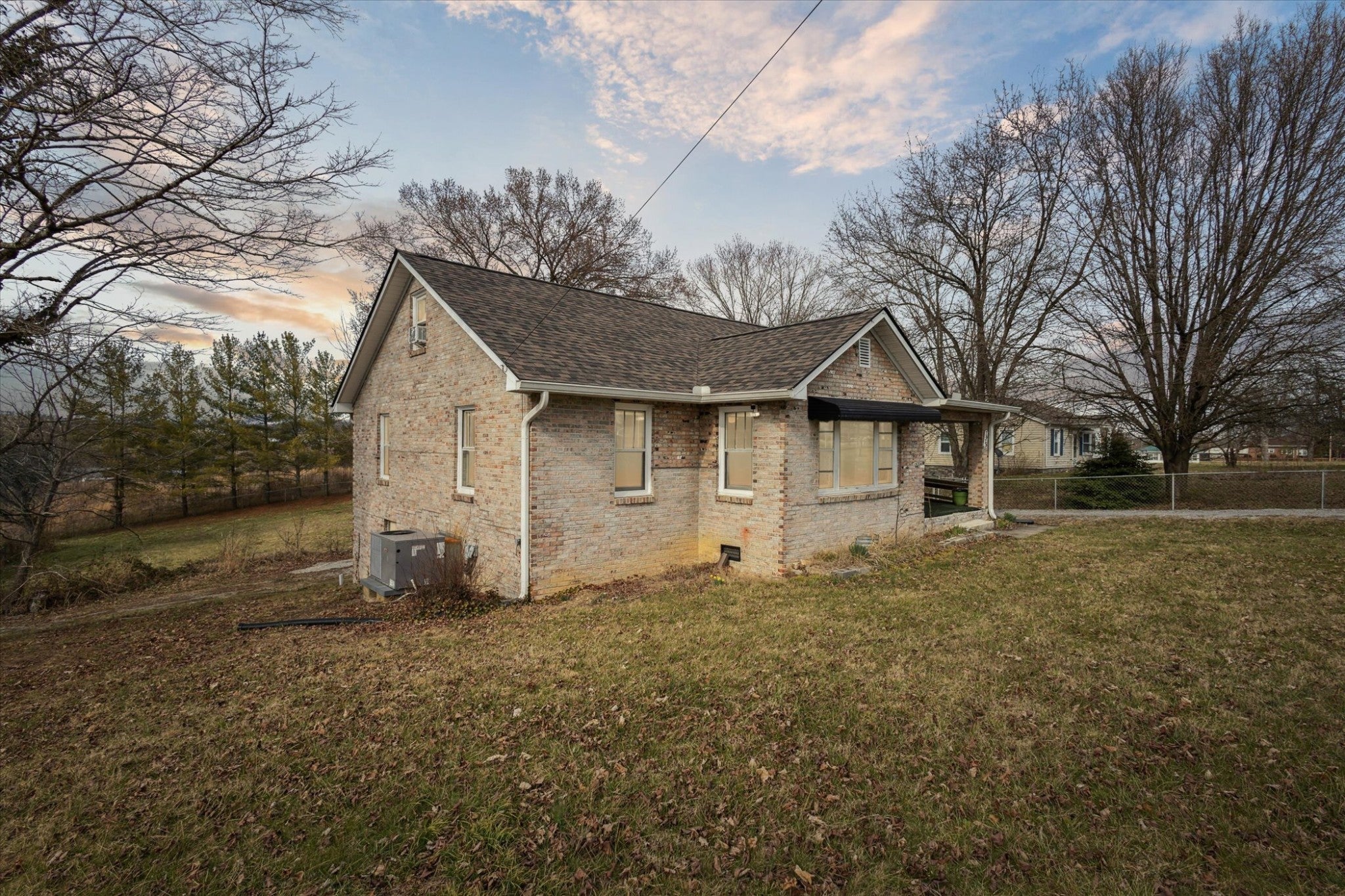 Photo of Listing #2800371