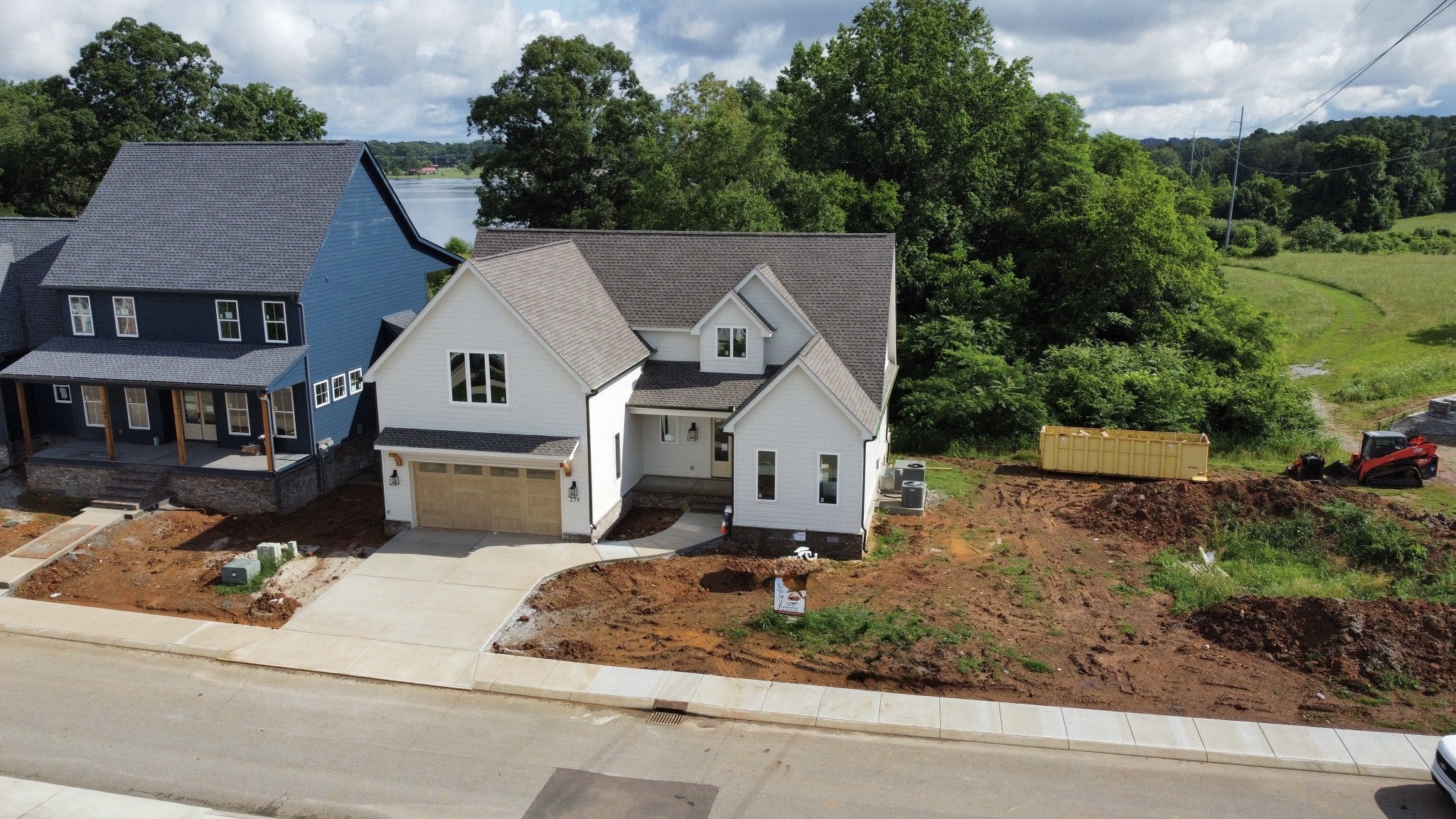 Photo of Listing #2800415