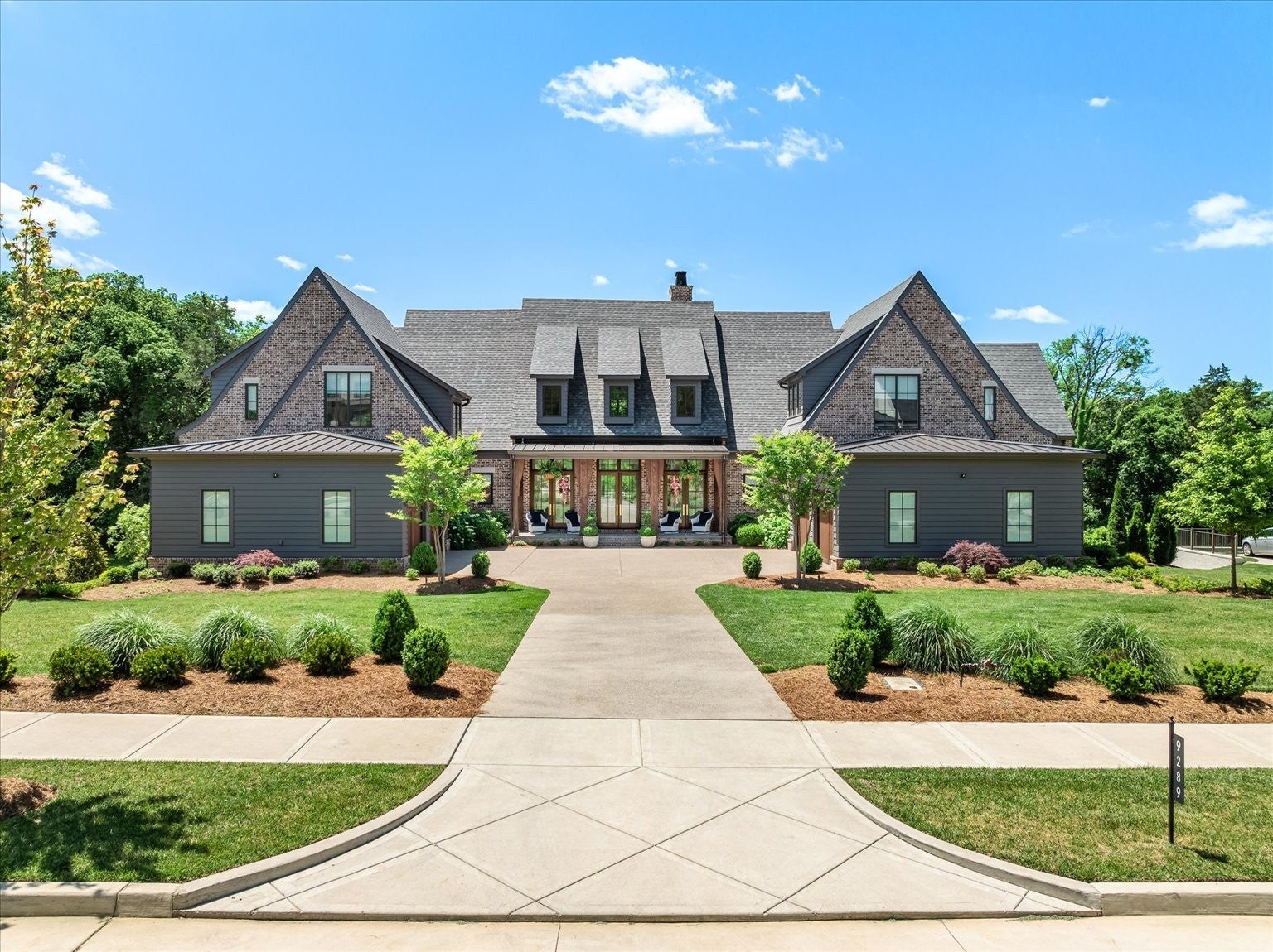 Photo of Listing #2800693