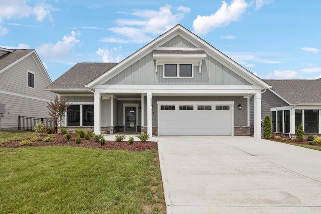 516 Restoration Dr, Smyrna