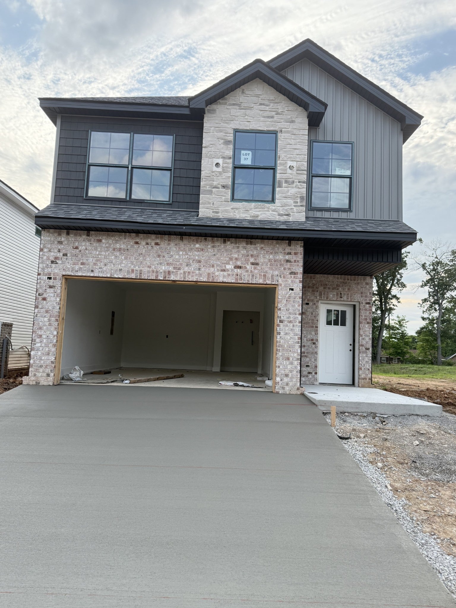 Photo of Listing #2803390