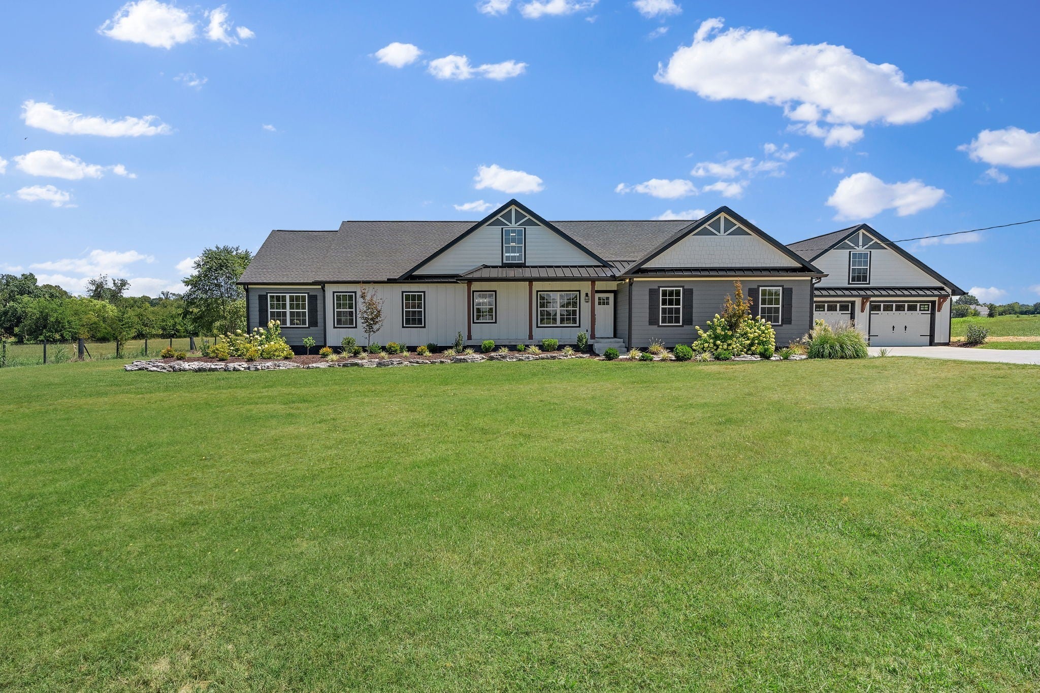 Photo of Listing #2806395