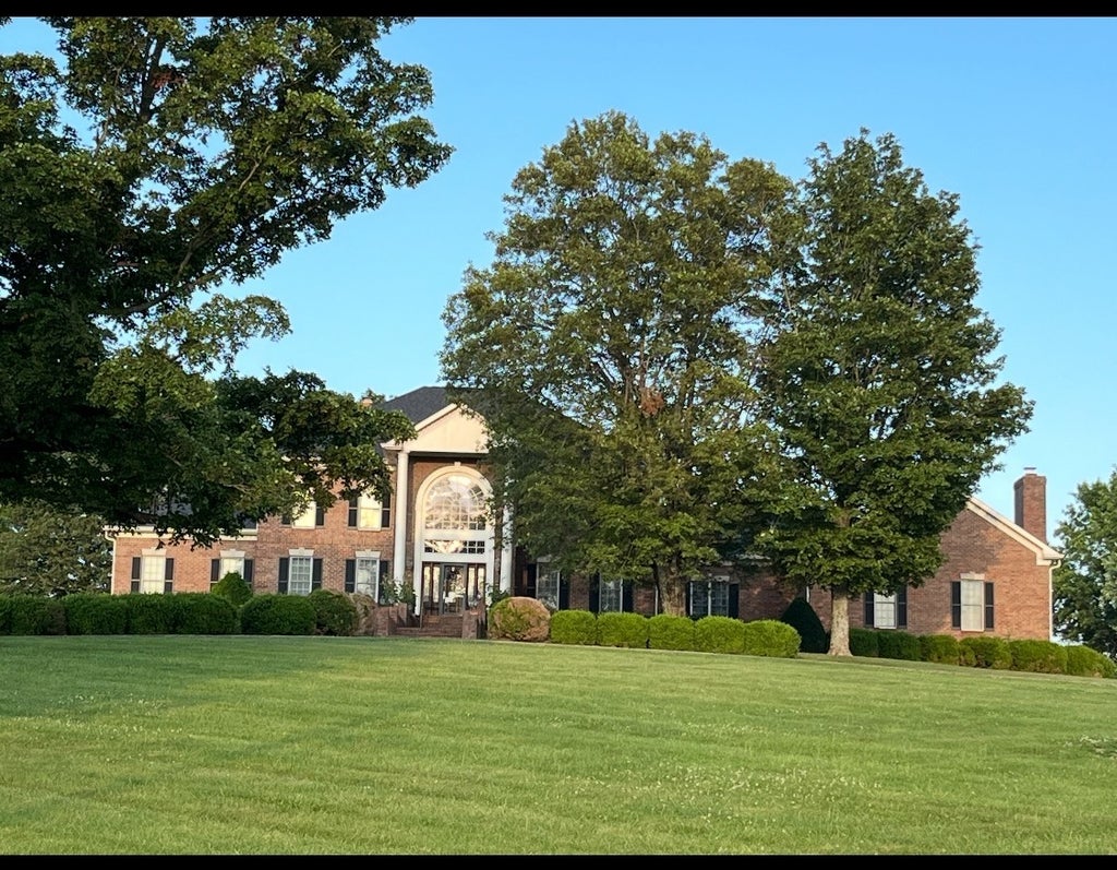 5090 Main St, Spring Hill