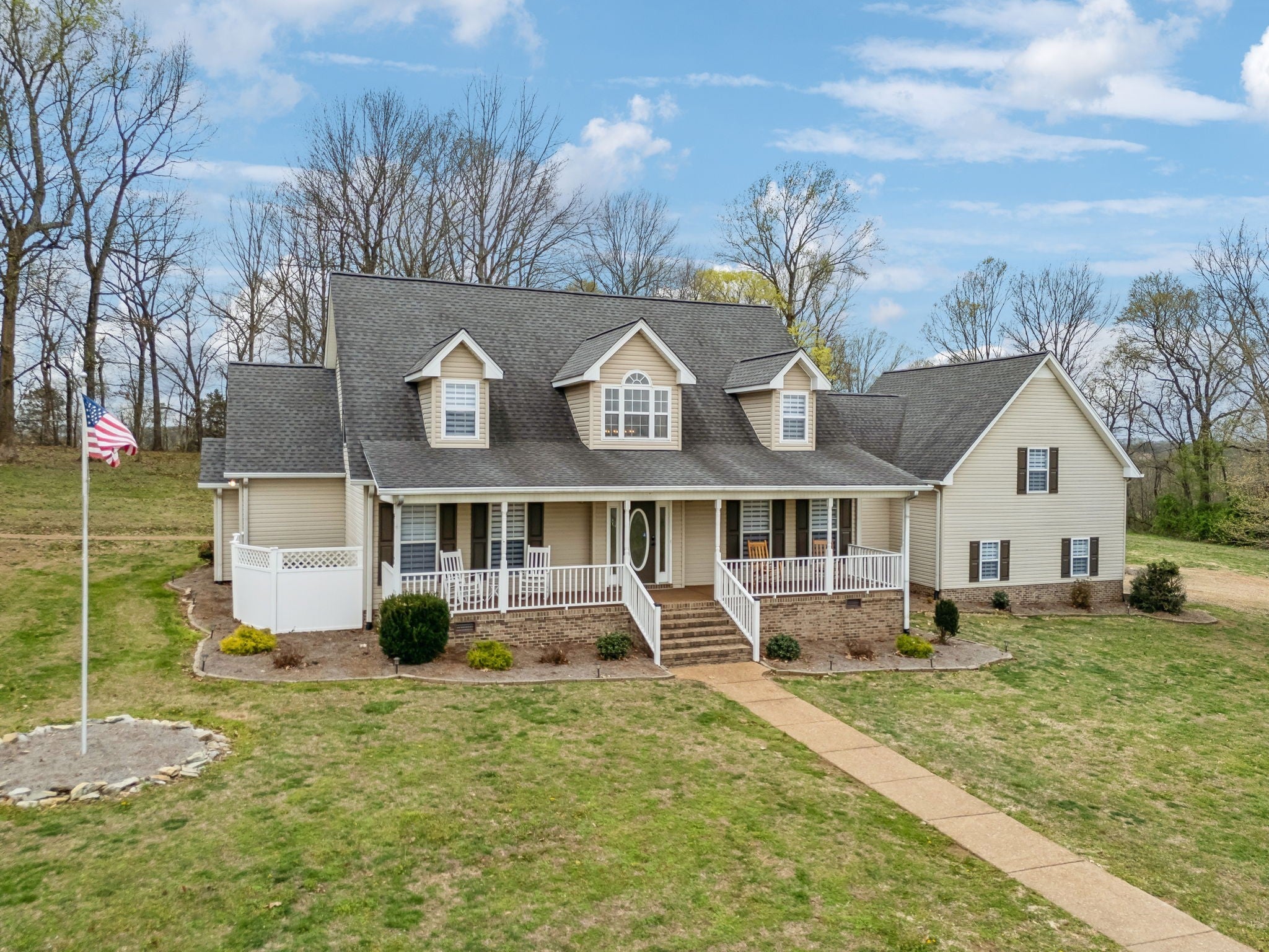 Photo of Listing #2807155