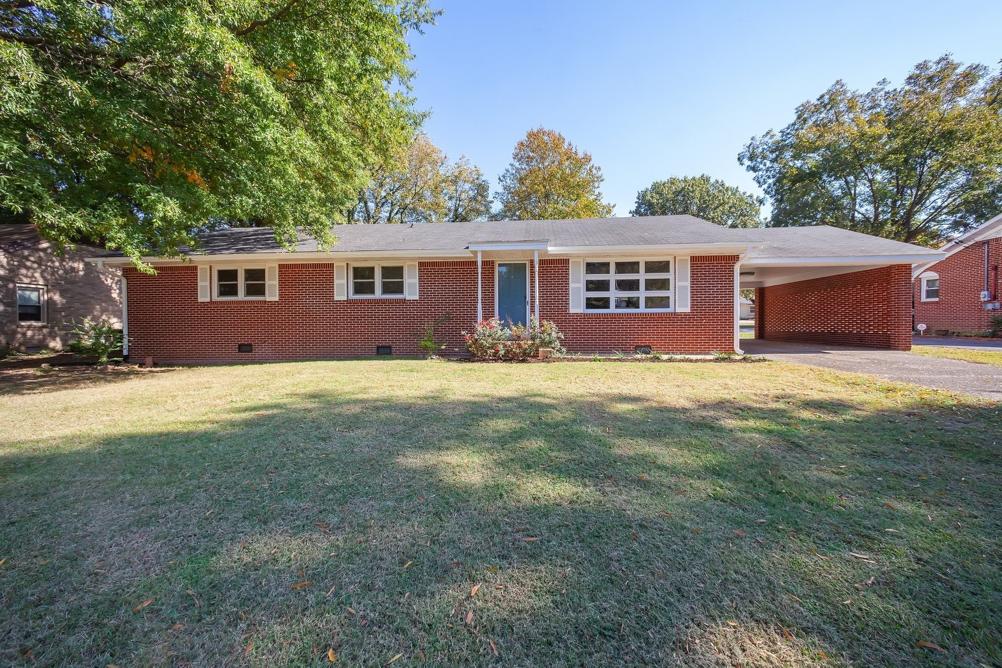 Photo of Listing #2807381