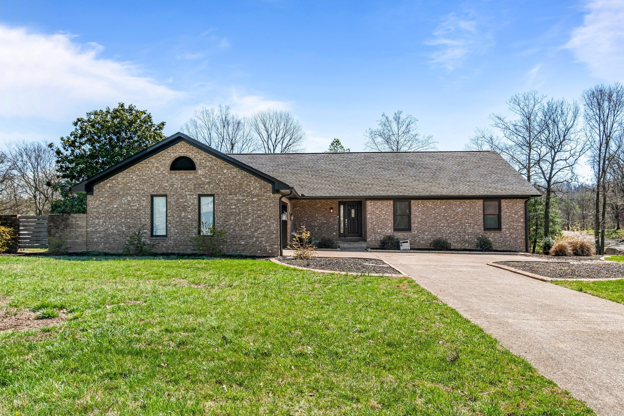 Photo of Listing #2807749