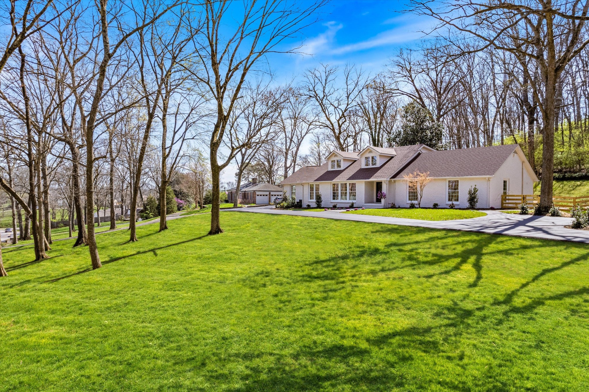 Photo of Listing #2808050