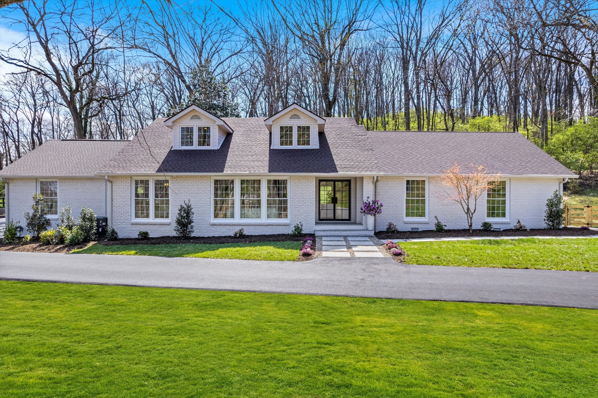 Photo of Listing #2808050
