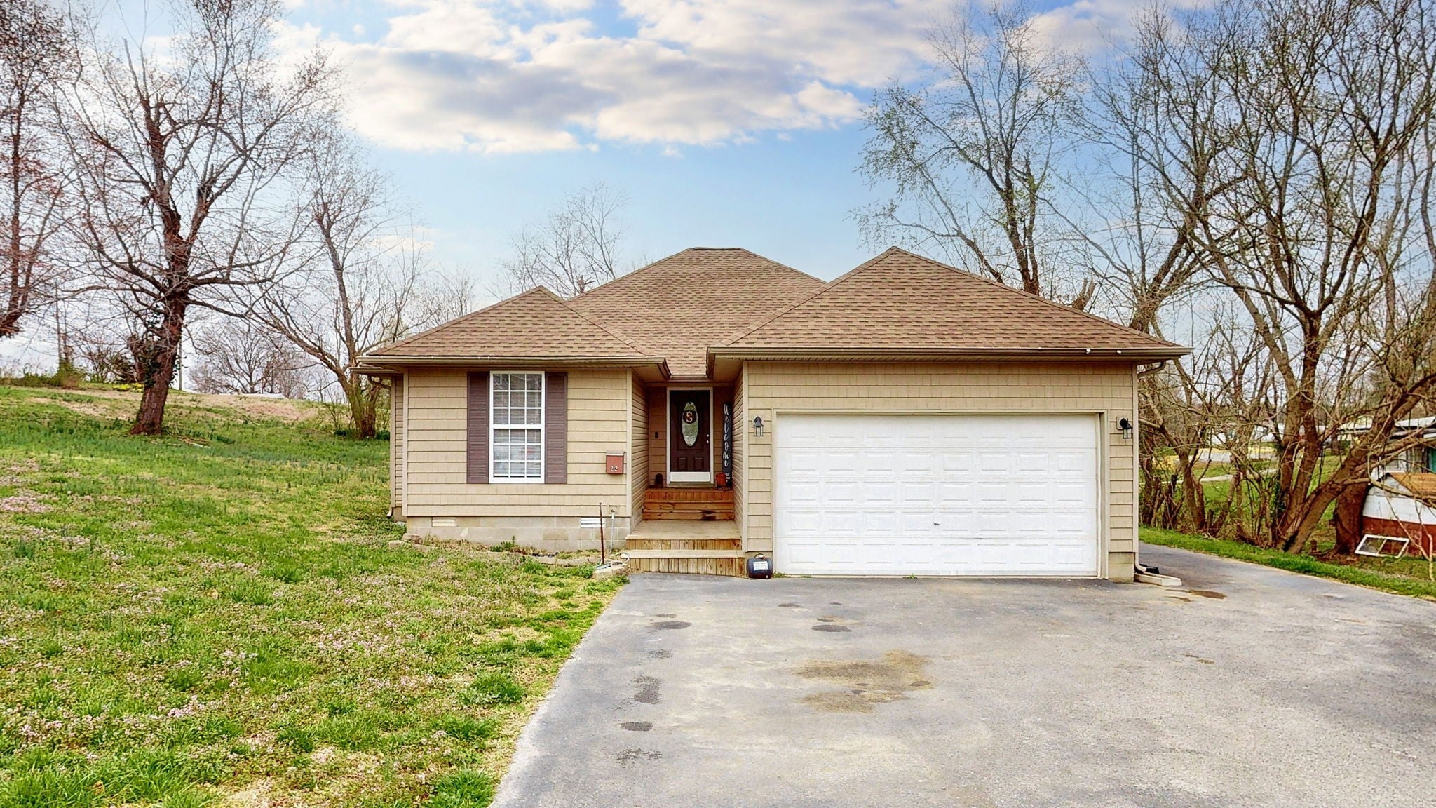 Photo of Listing #2808175