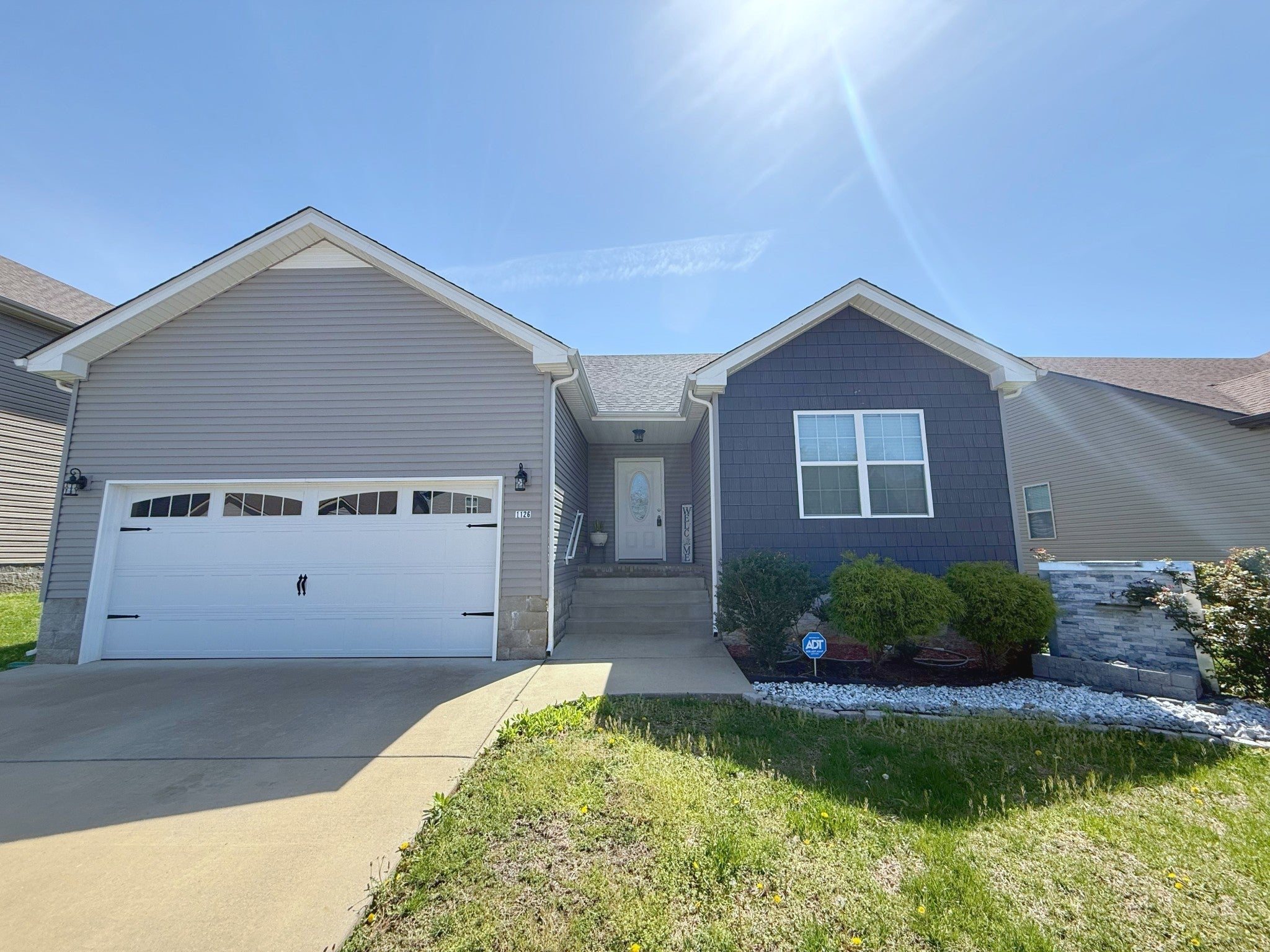 Photo of Listing #2808874