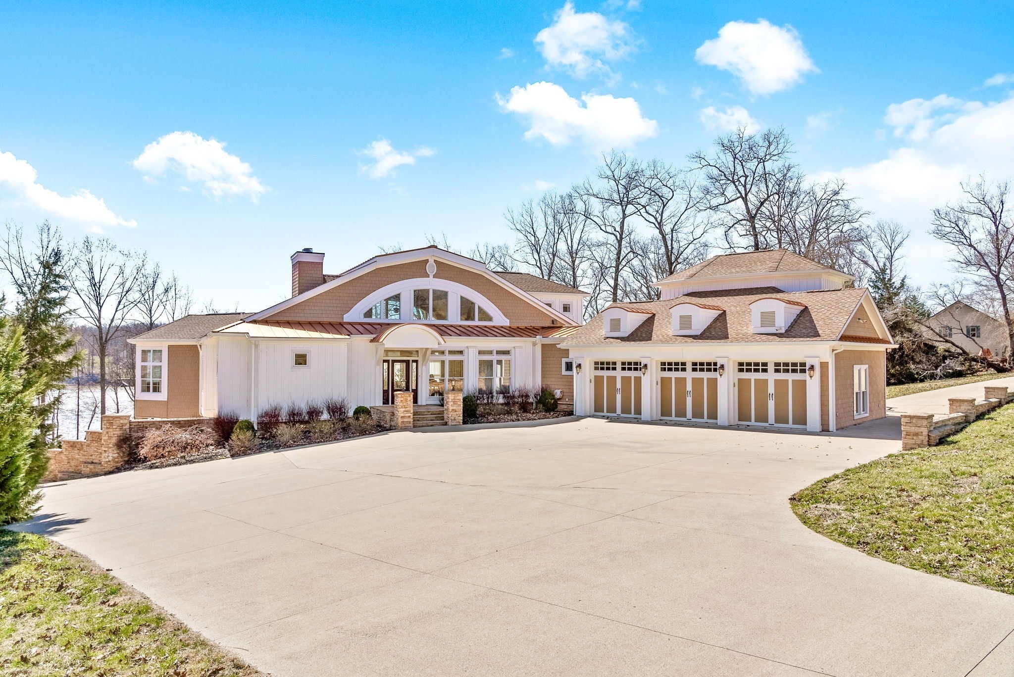 Photo of Listing #2809110