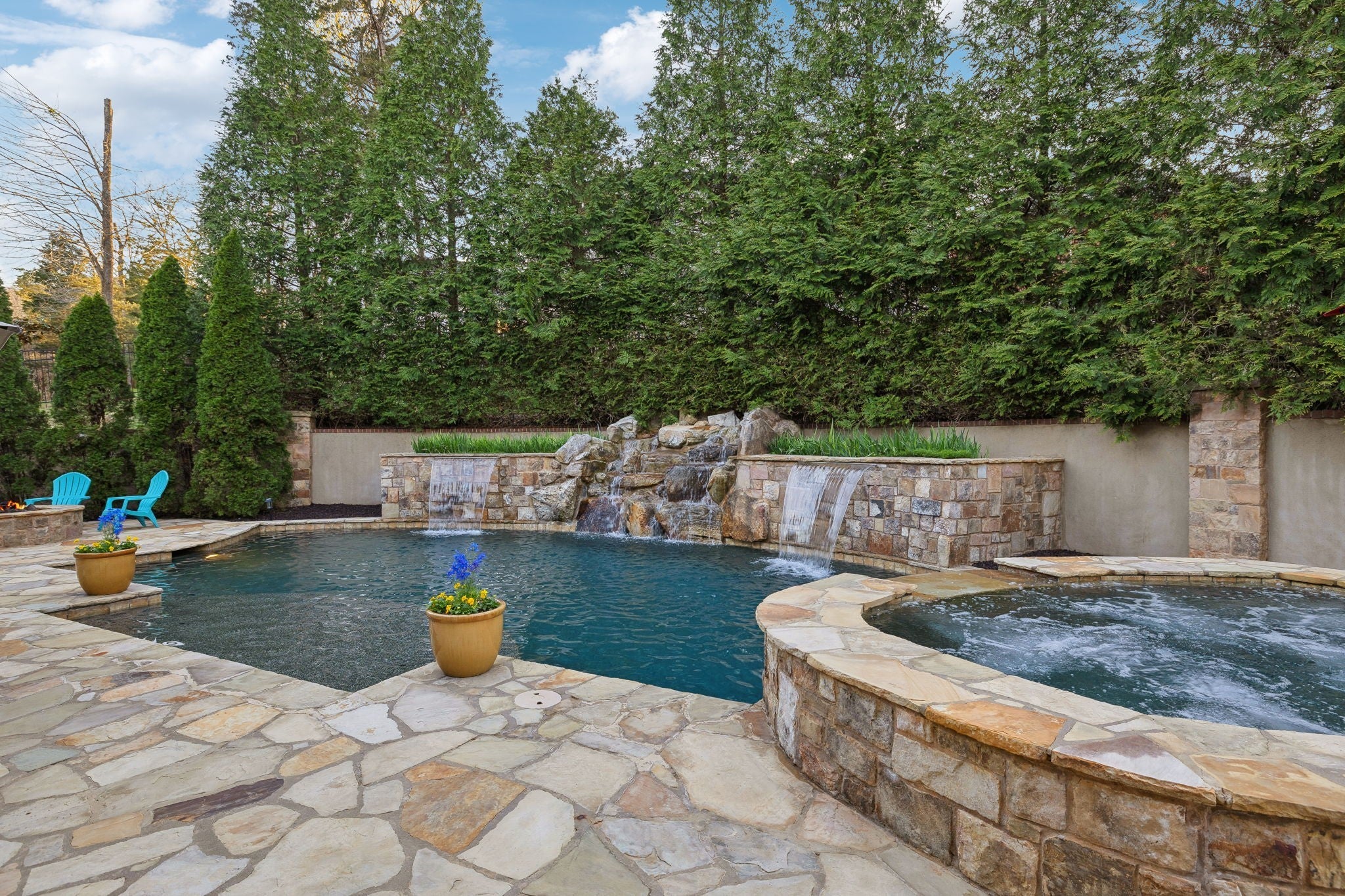Photo of Listing #2810174
