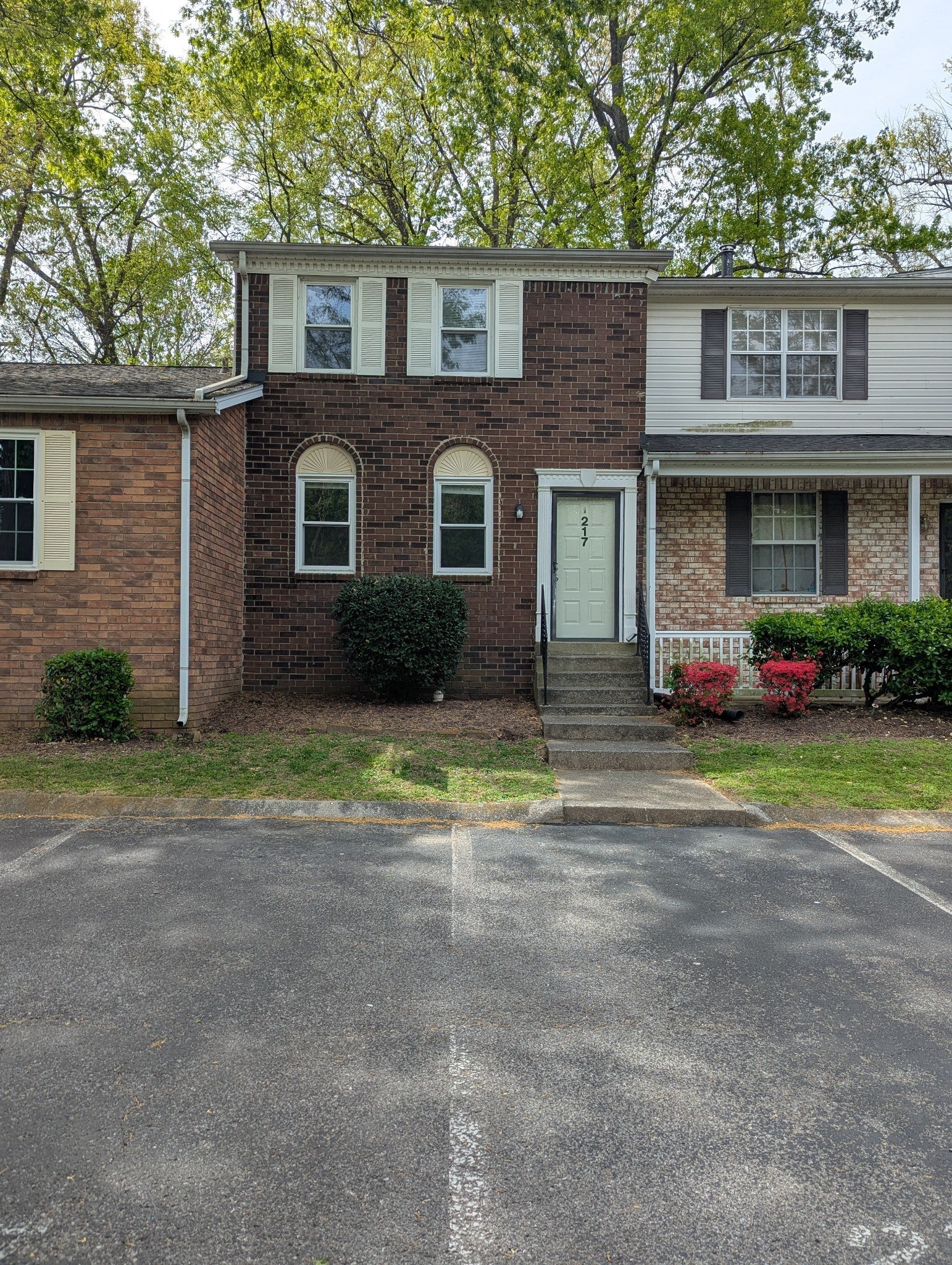 Photo of Listing #2810371