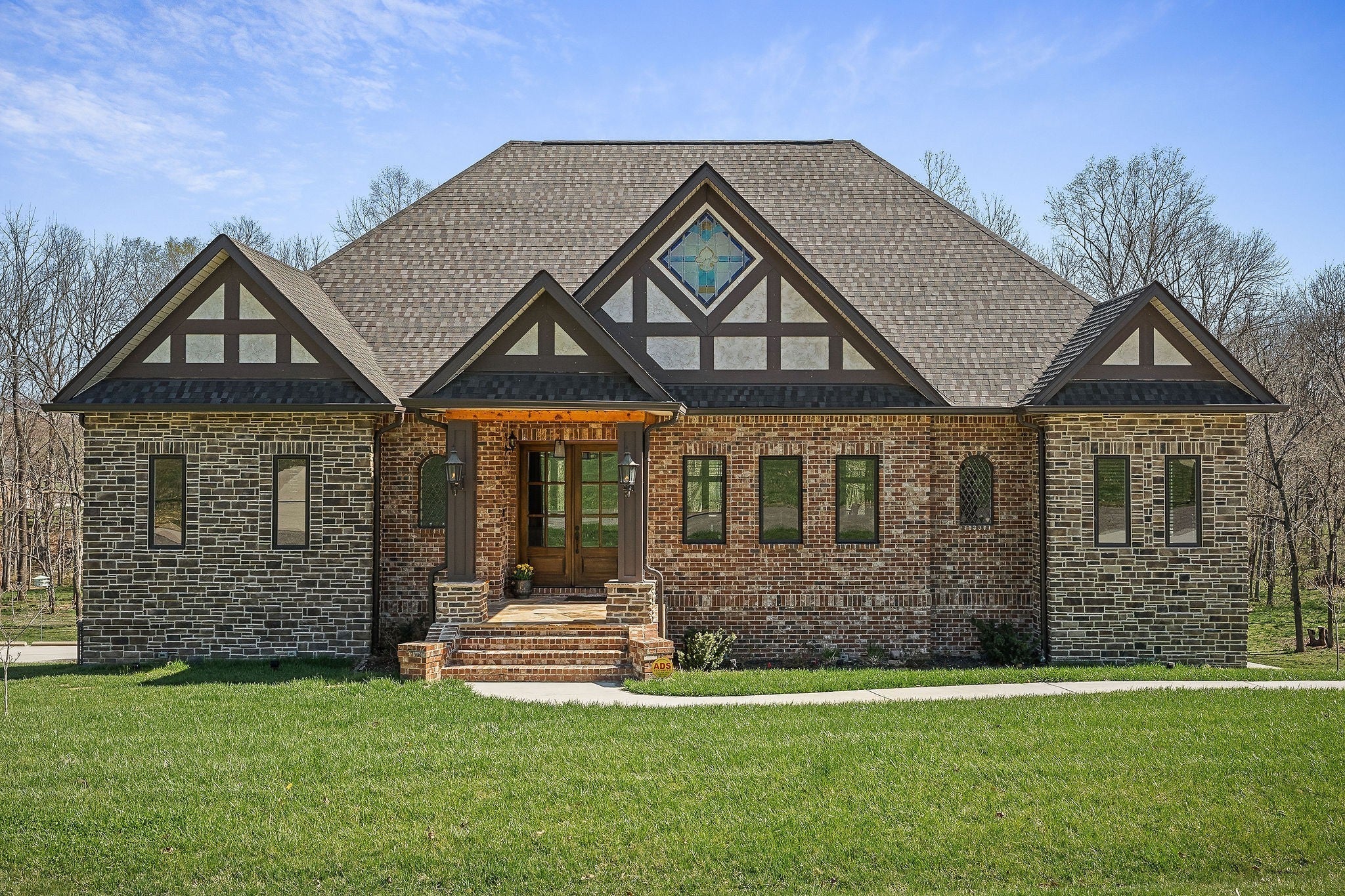 Photo of Listing #2810508