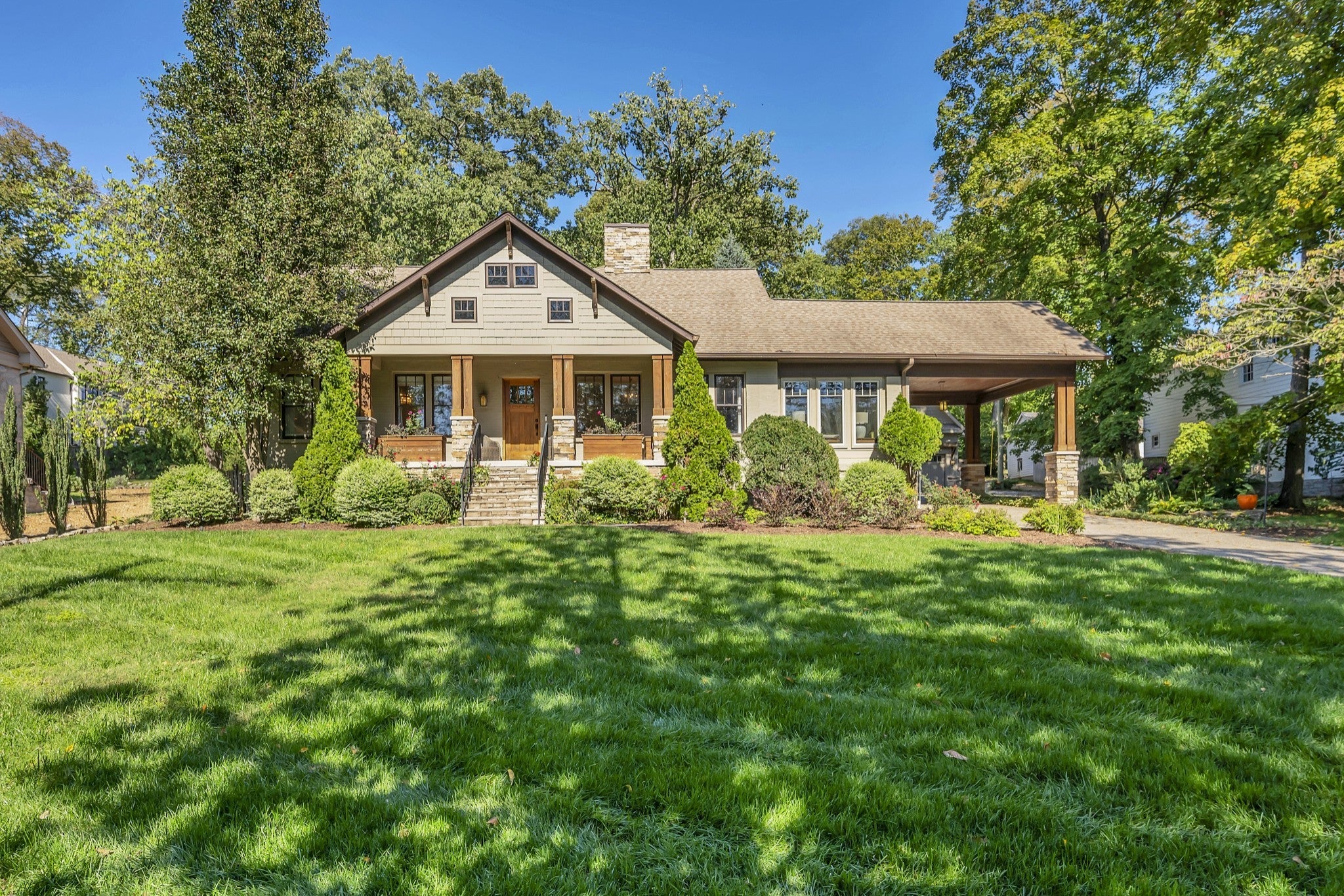 Photo of Listing #2810857