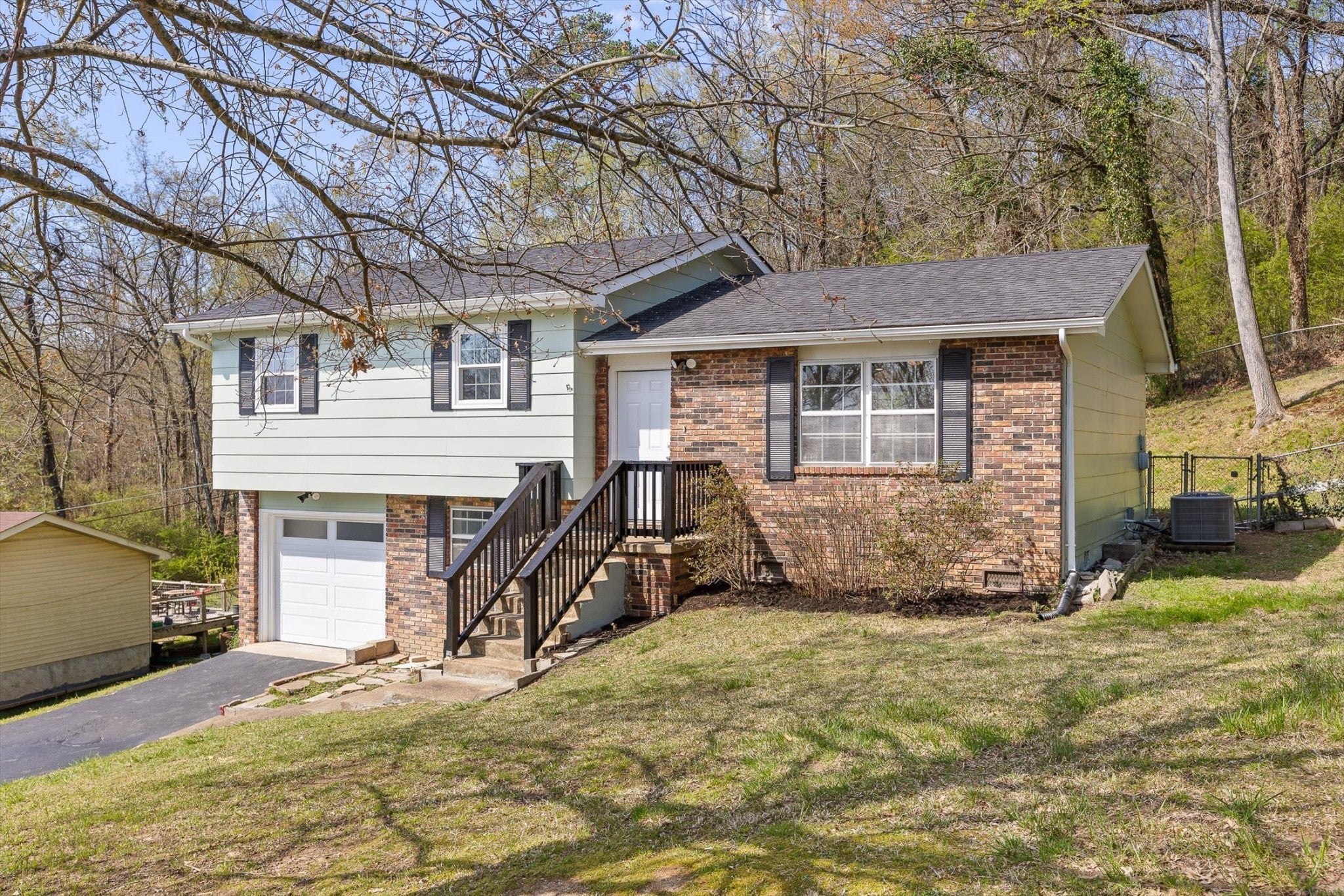 Photo of Listing #2811504