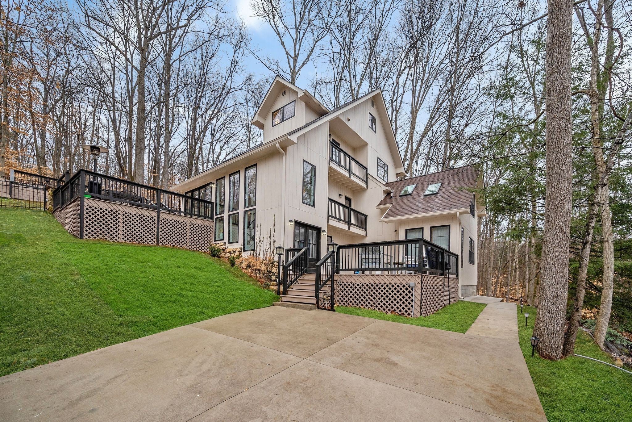 Photo of Listing #2811678