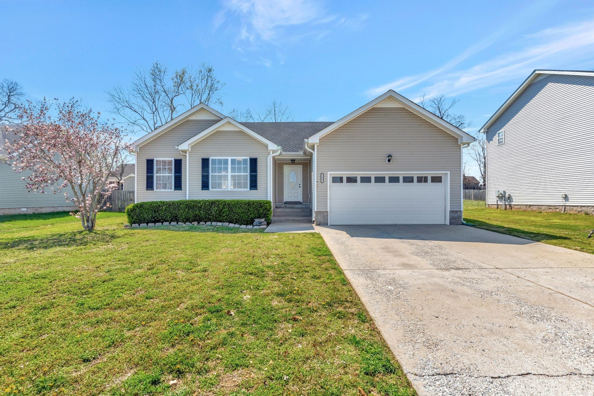 Photo of Listing #2812095