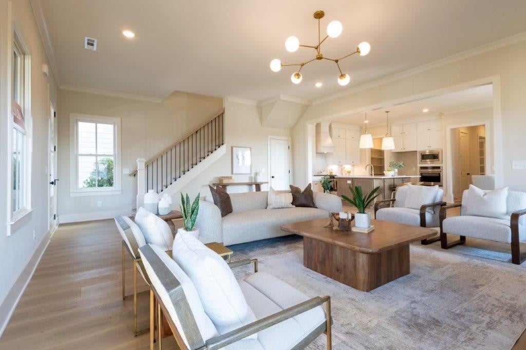 799 Saint Clair Ave, Spring Hill