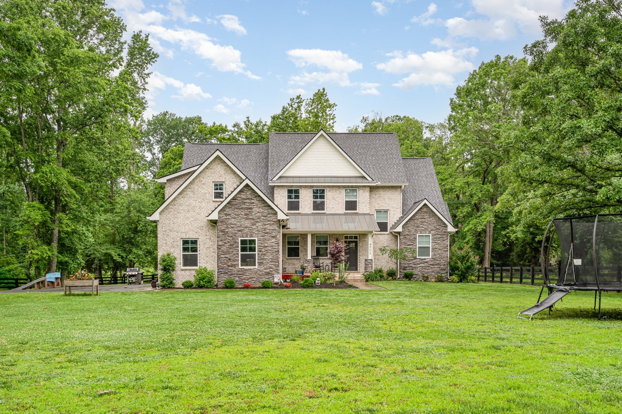 Photo of Listing #2812607
