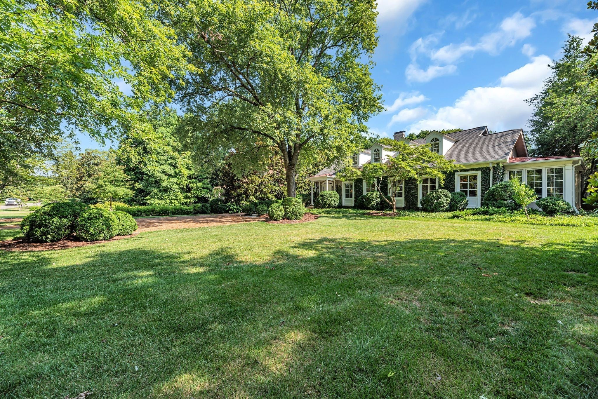 Photo of Listing #2813327