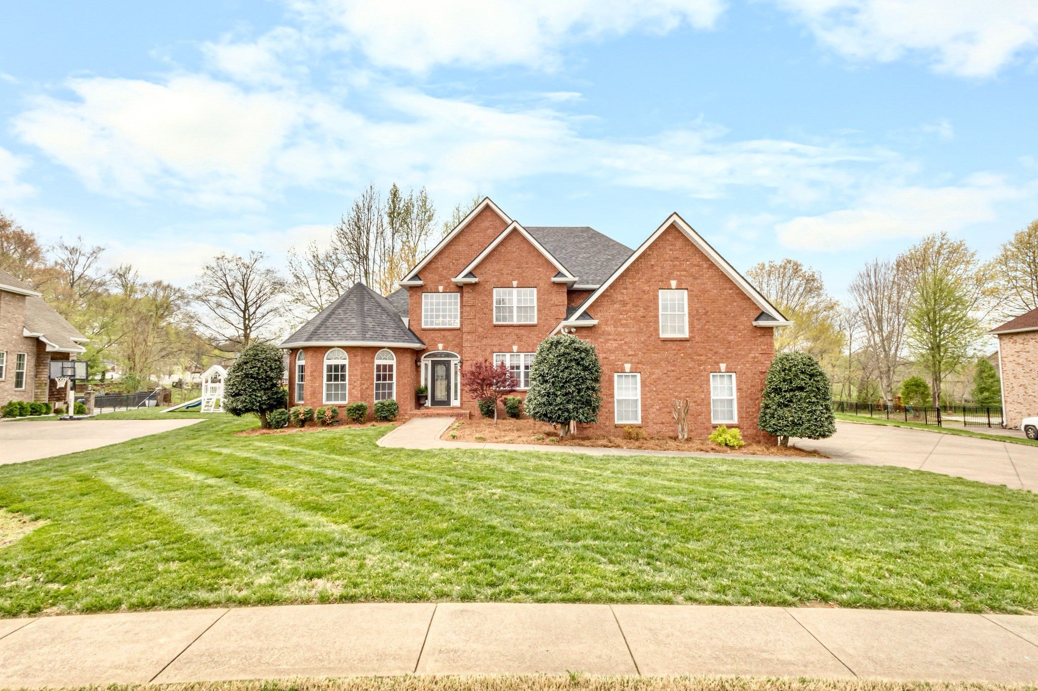 Photo of Listing #2813564
