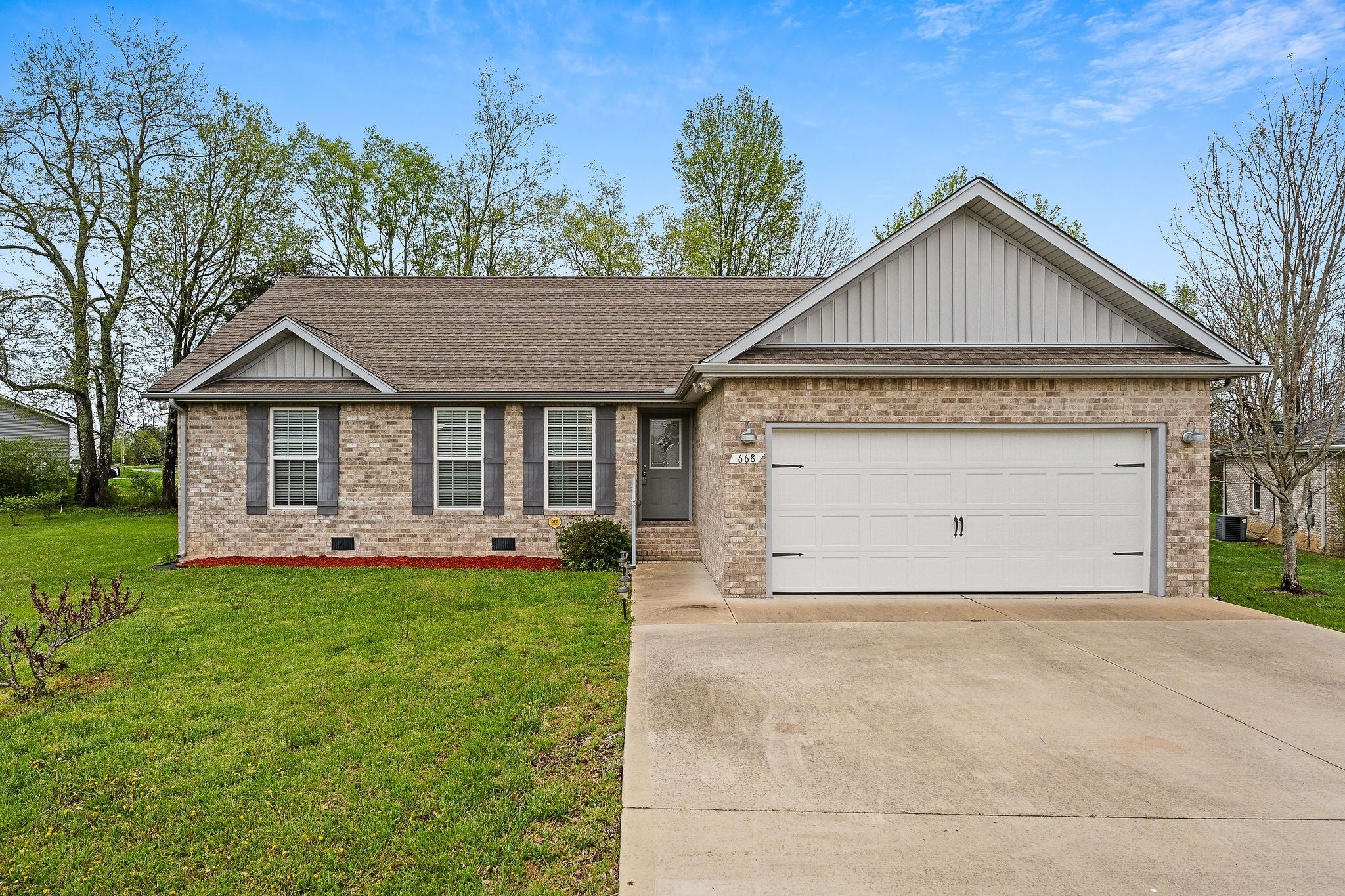 Photo of Listing #2815114