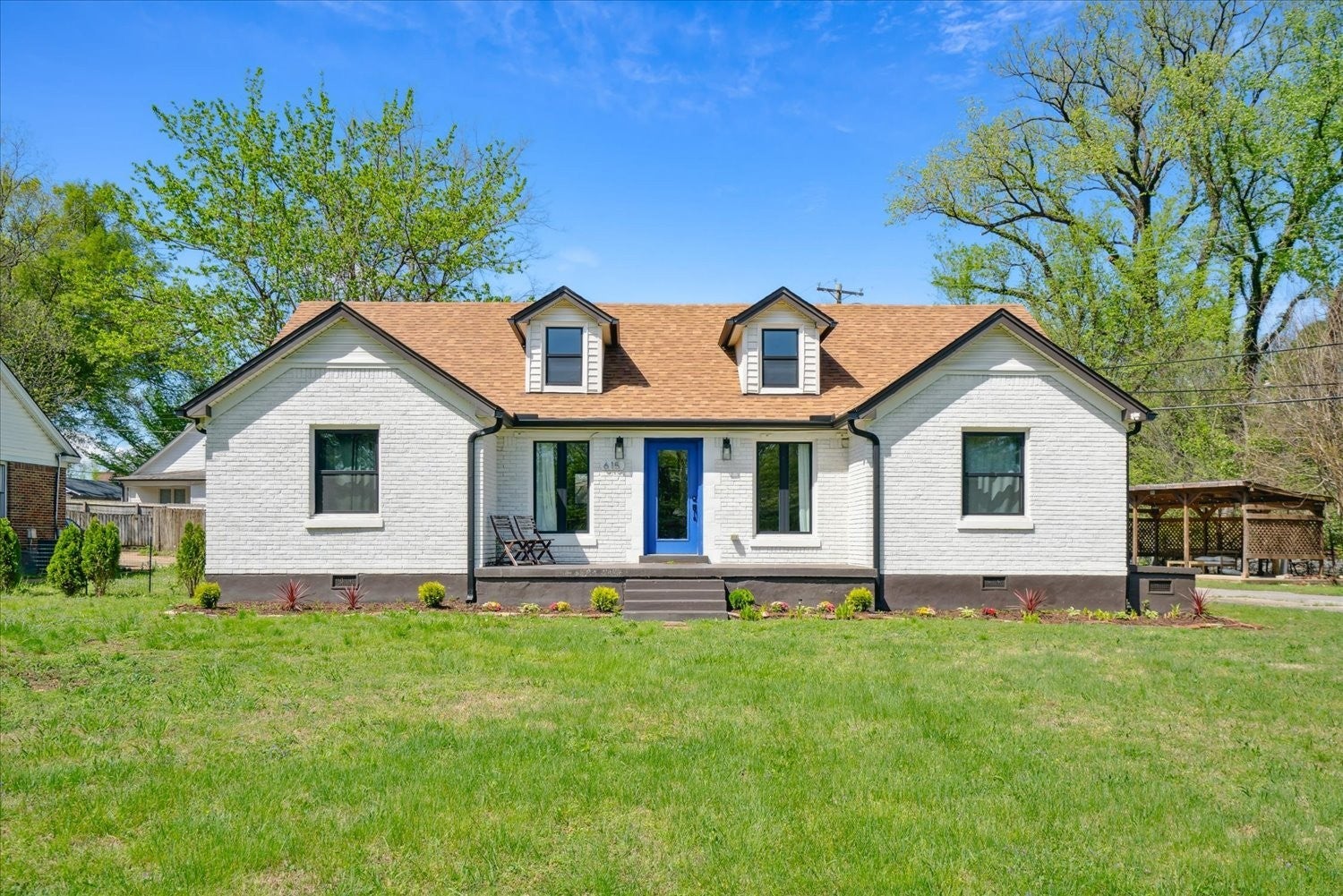 Photo of Listing #2815422