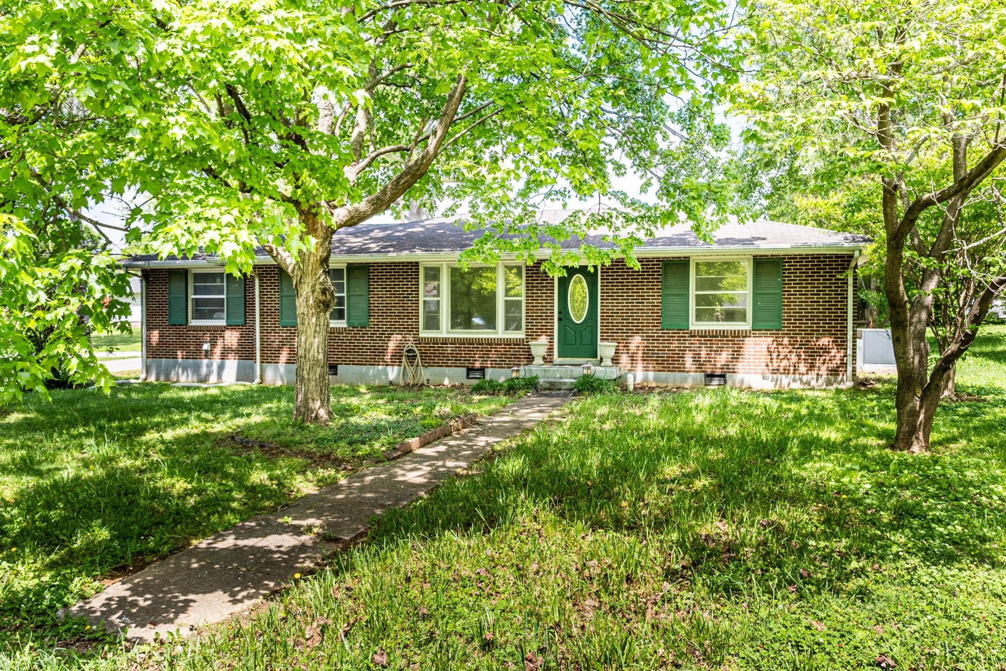 Photo of Listing #2815437