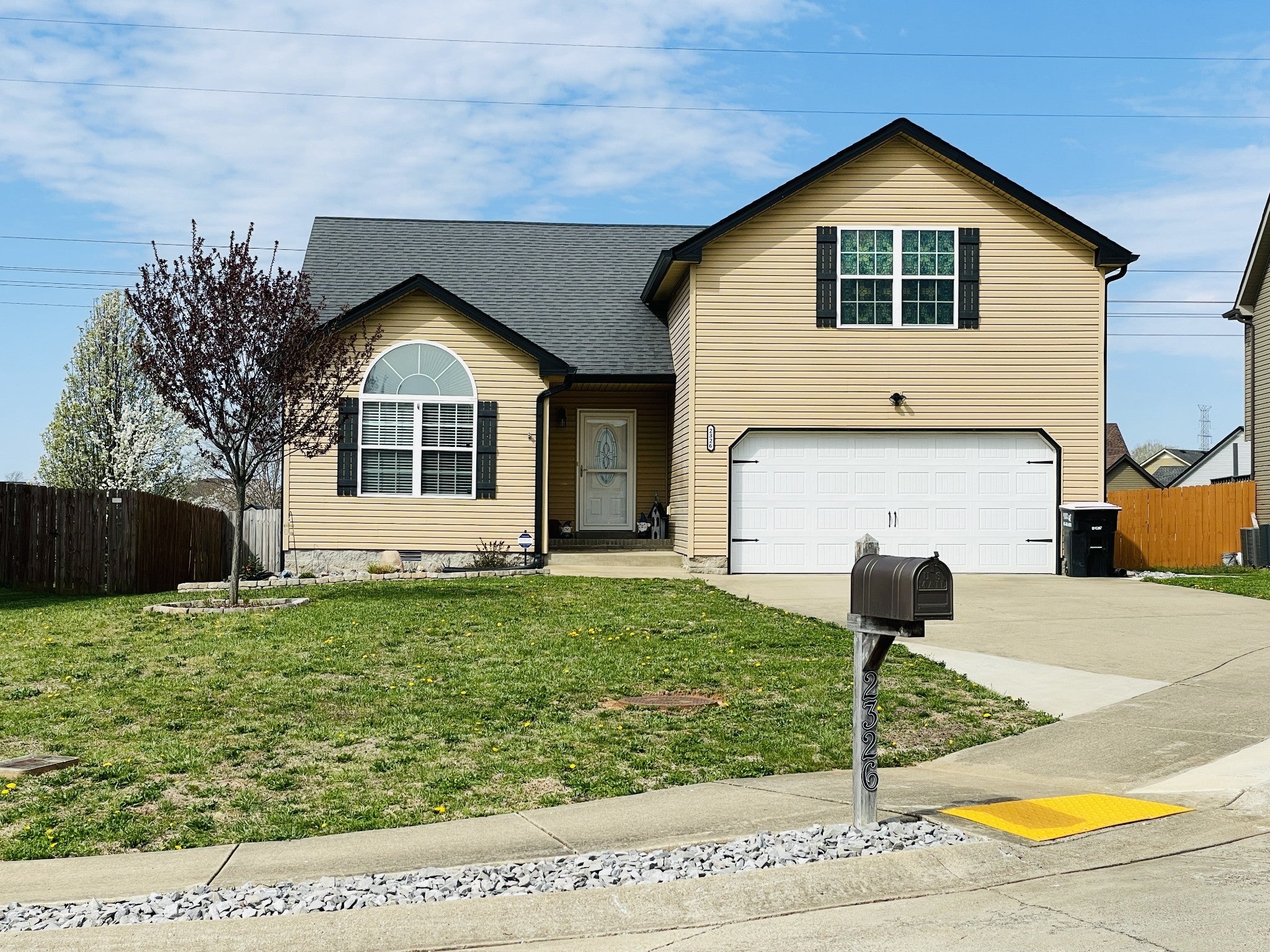 Photo of Listing #2815533