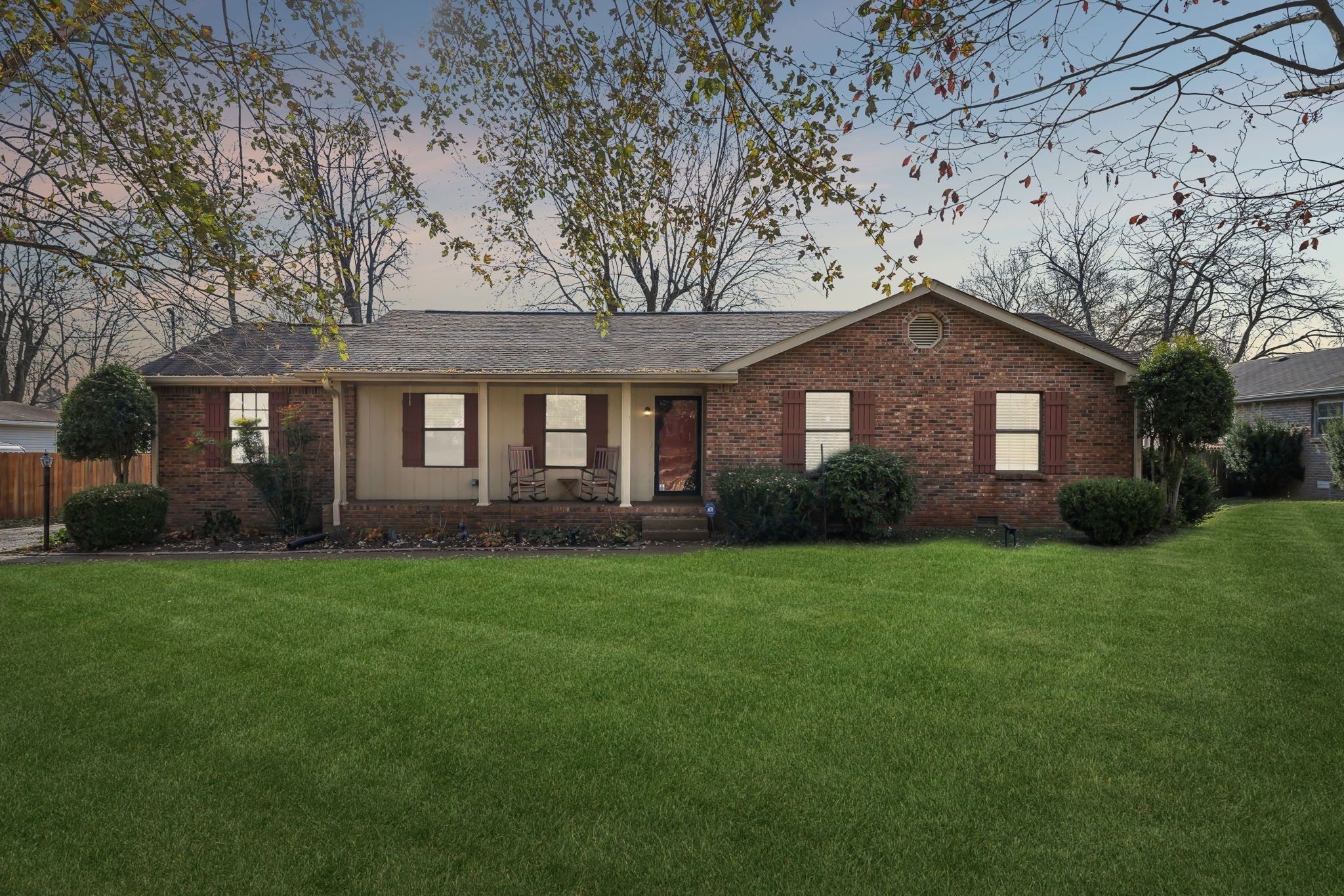 Photo of Listing #2816175