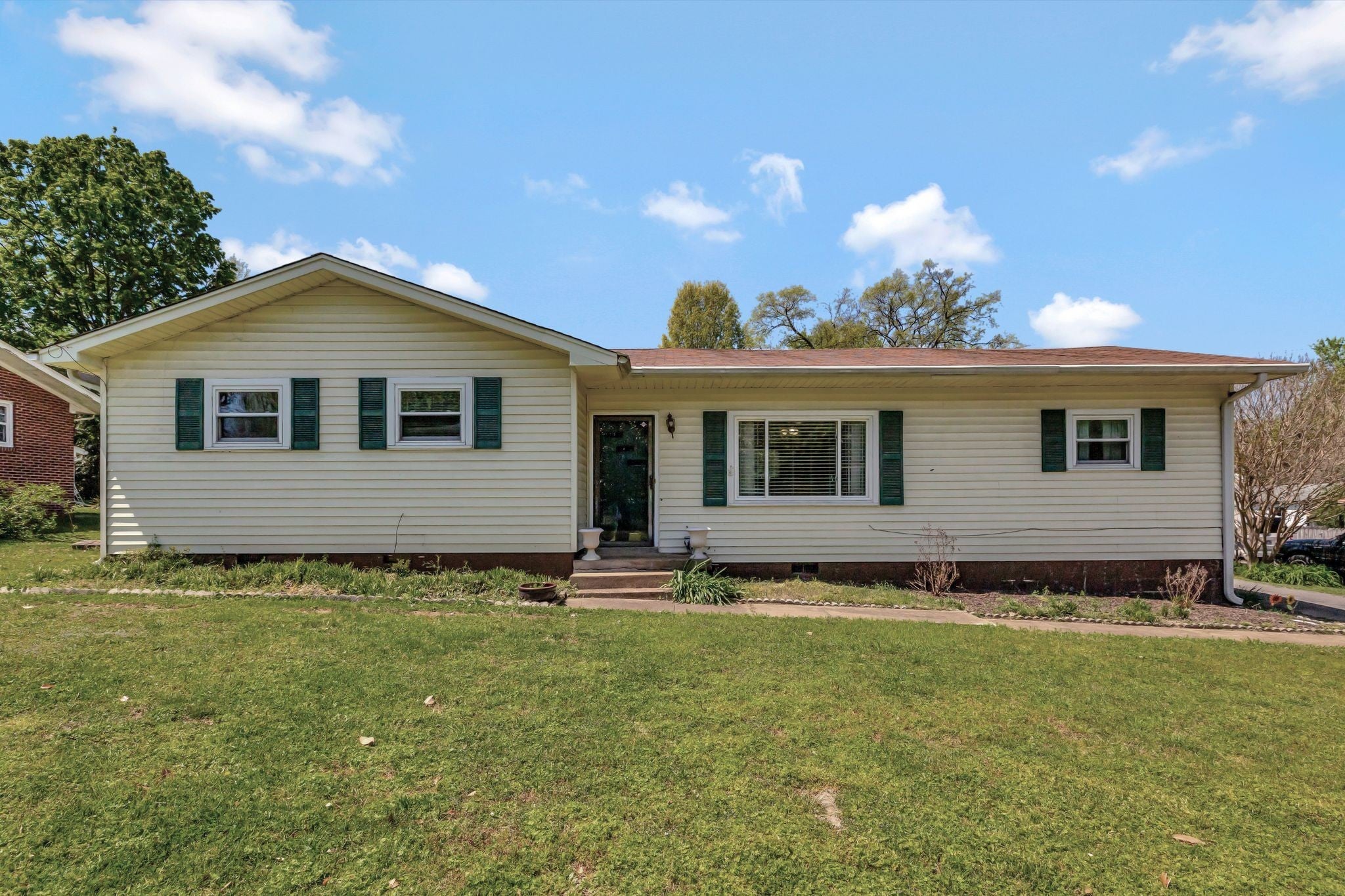 Photo of Listing #2816475