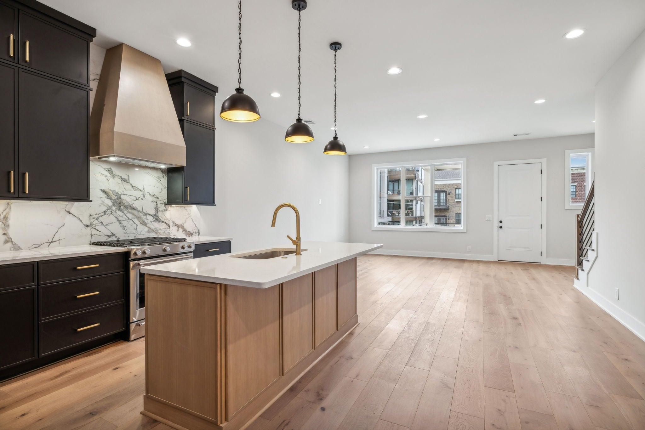 Photo of Listing #2817118