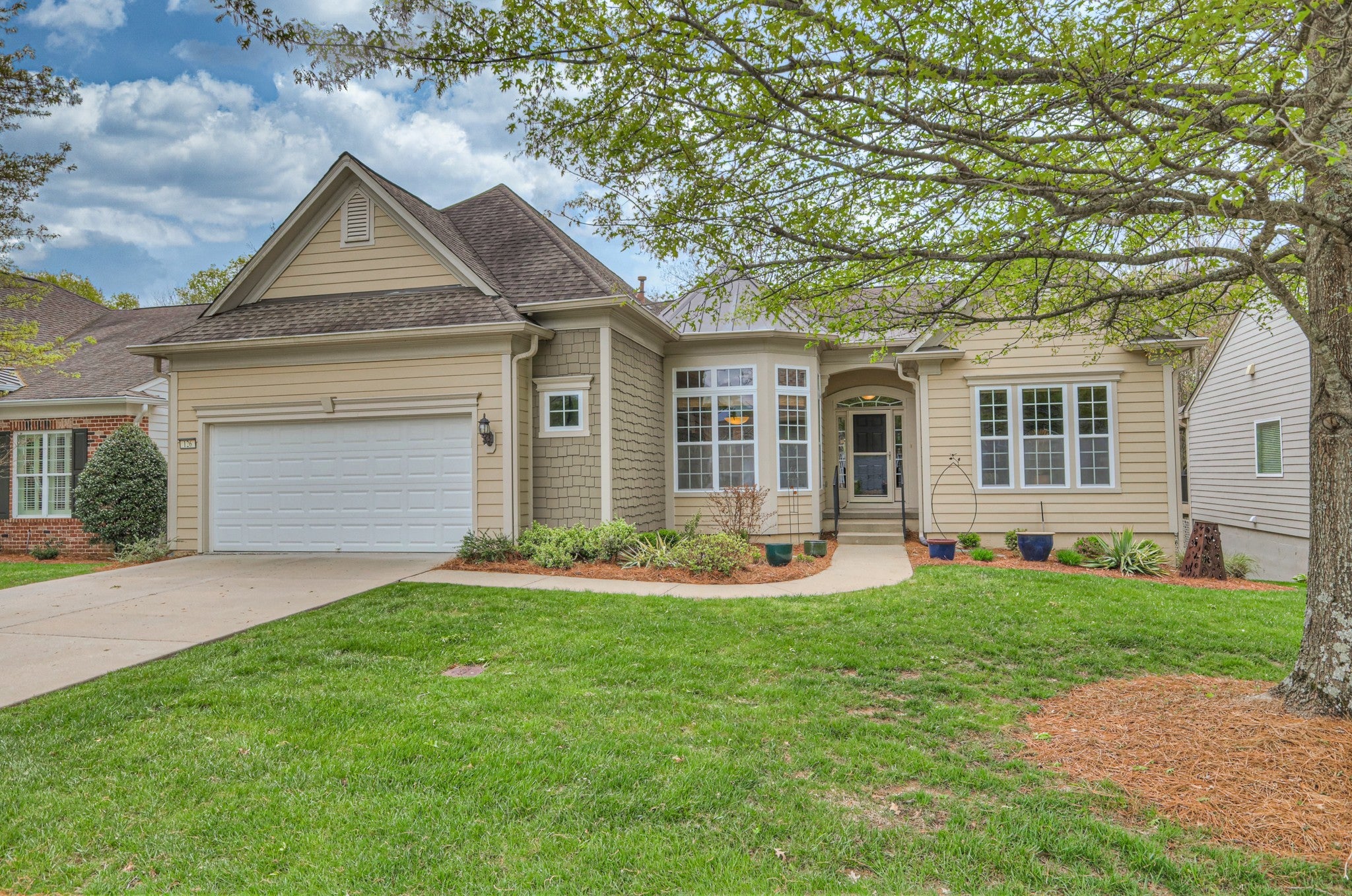 Photo of Listing #2818146