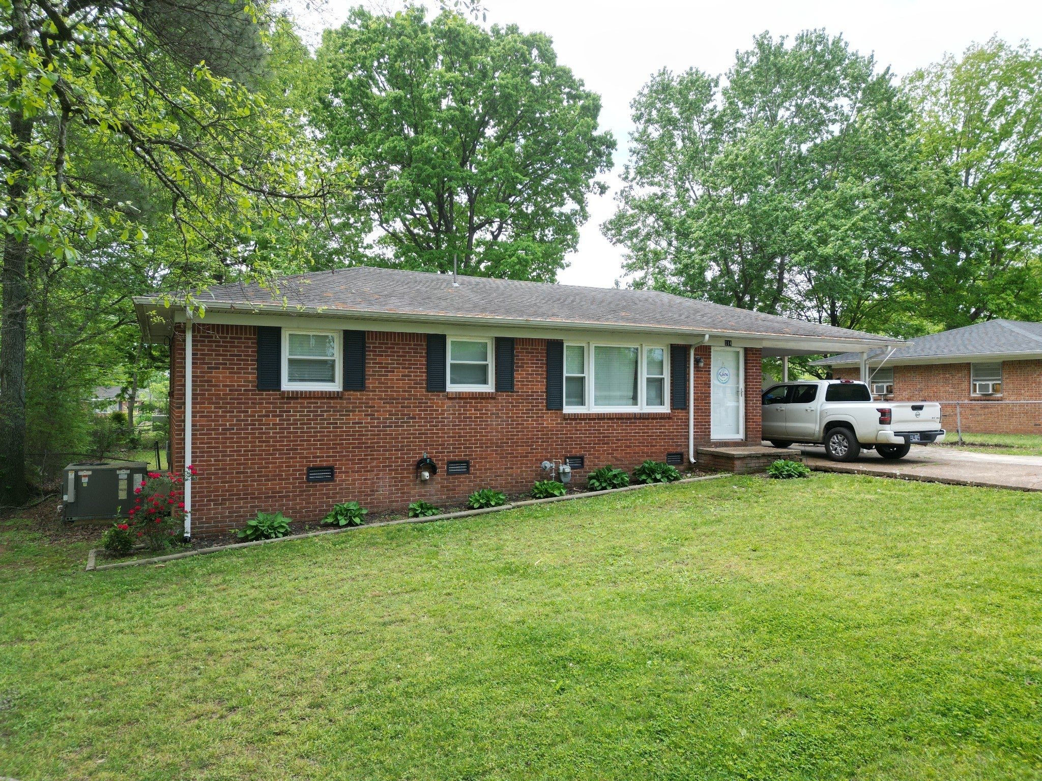 Photo of Listing #2819843