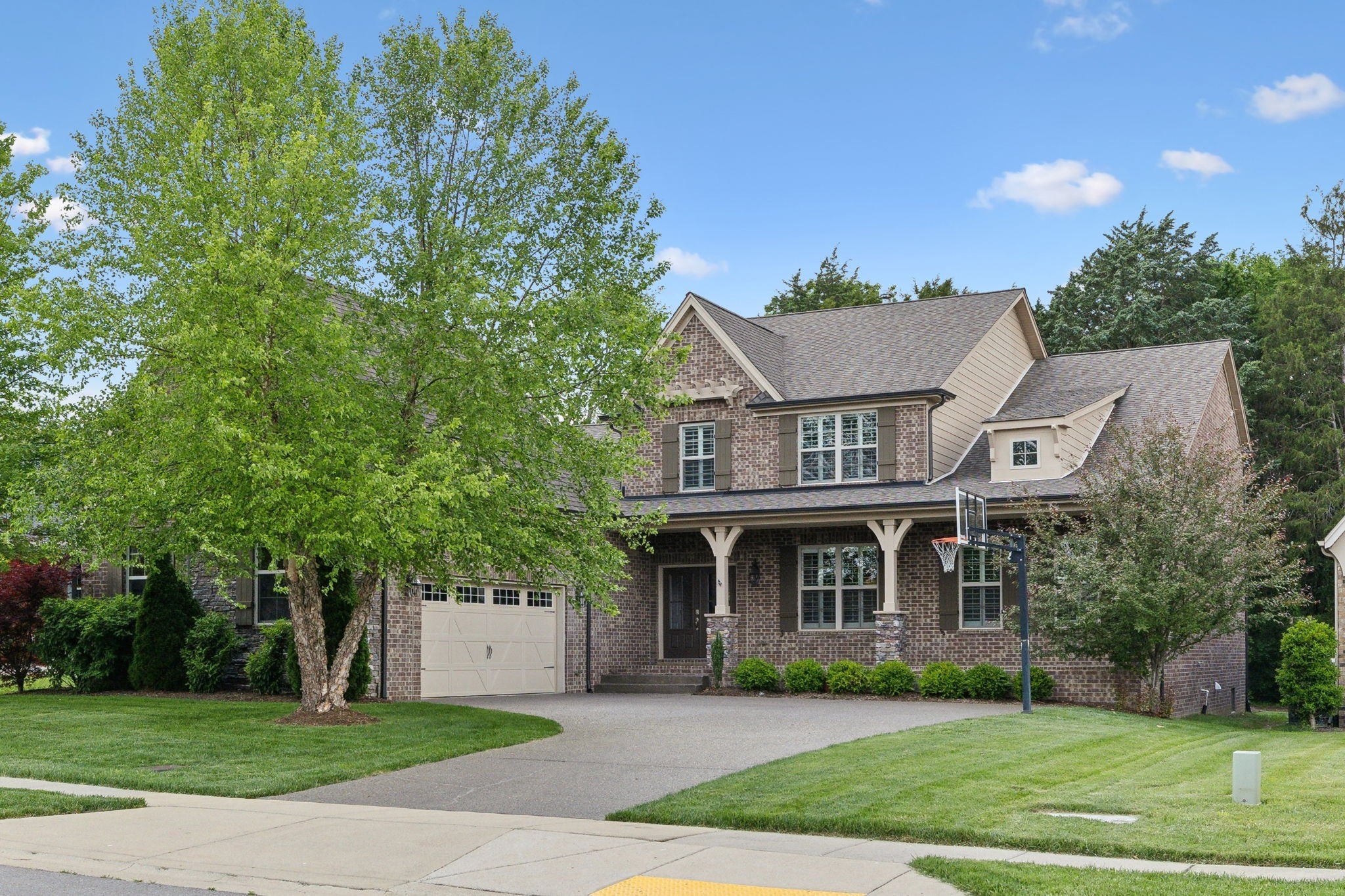 Photo of Listing #2820124