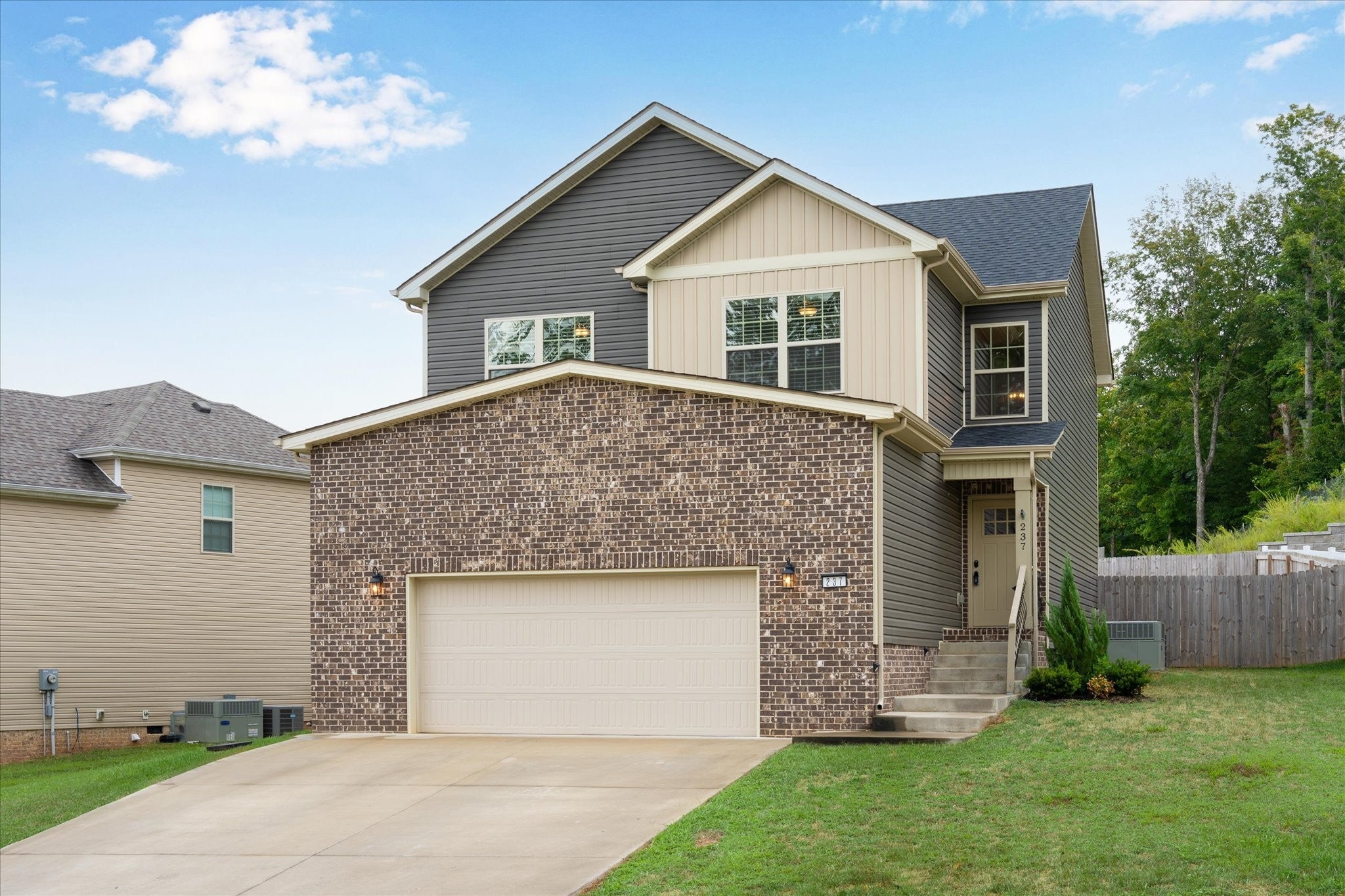 Photo of Listing #2820548