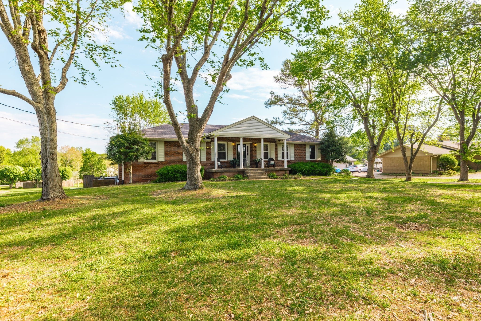 Photo of Listing #2820557