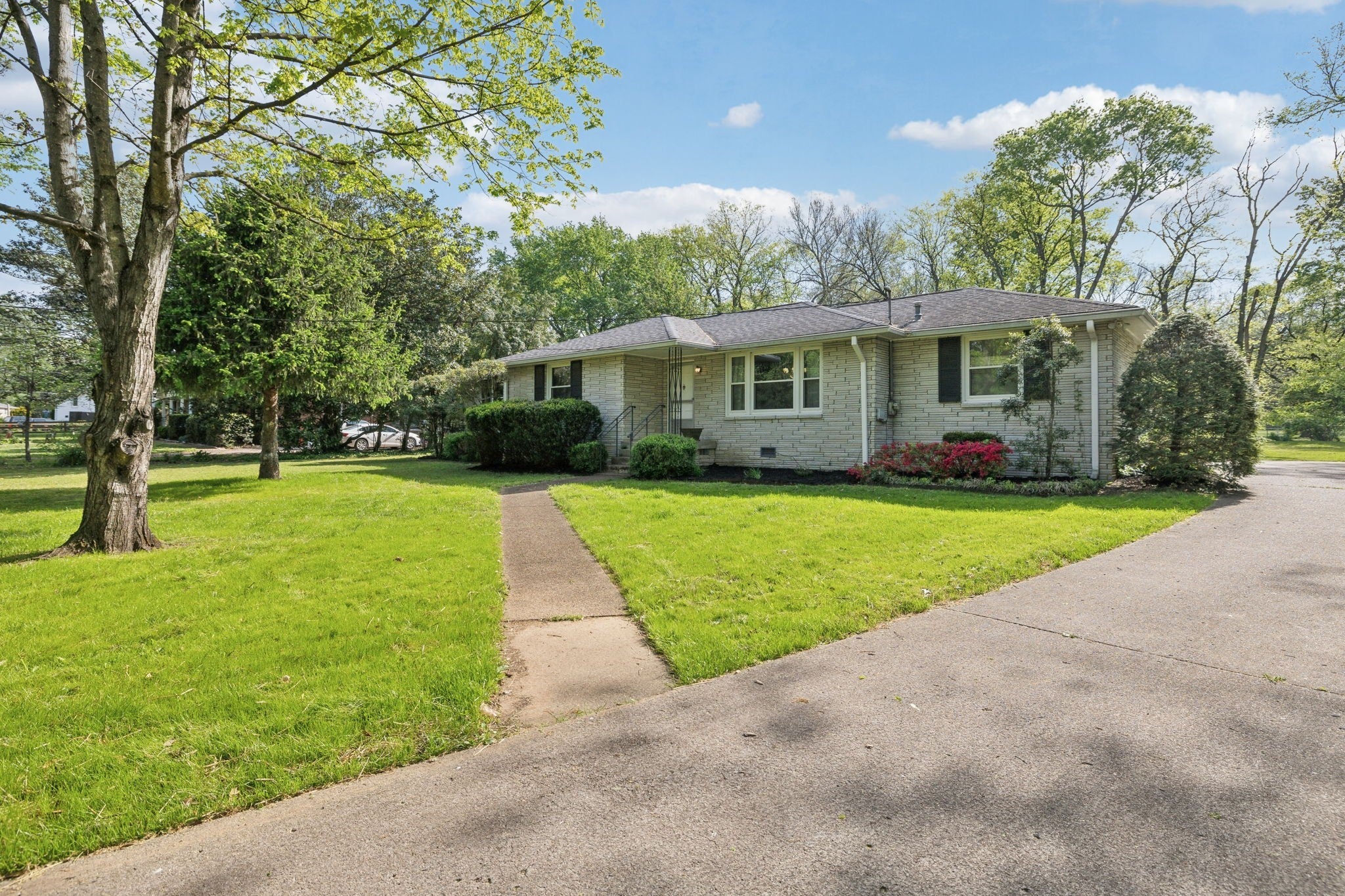 Photo of Listing #2821123