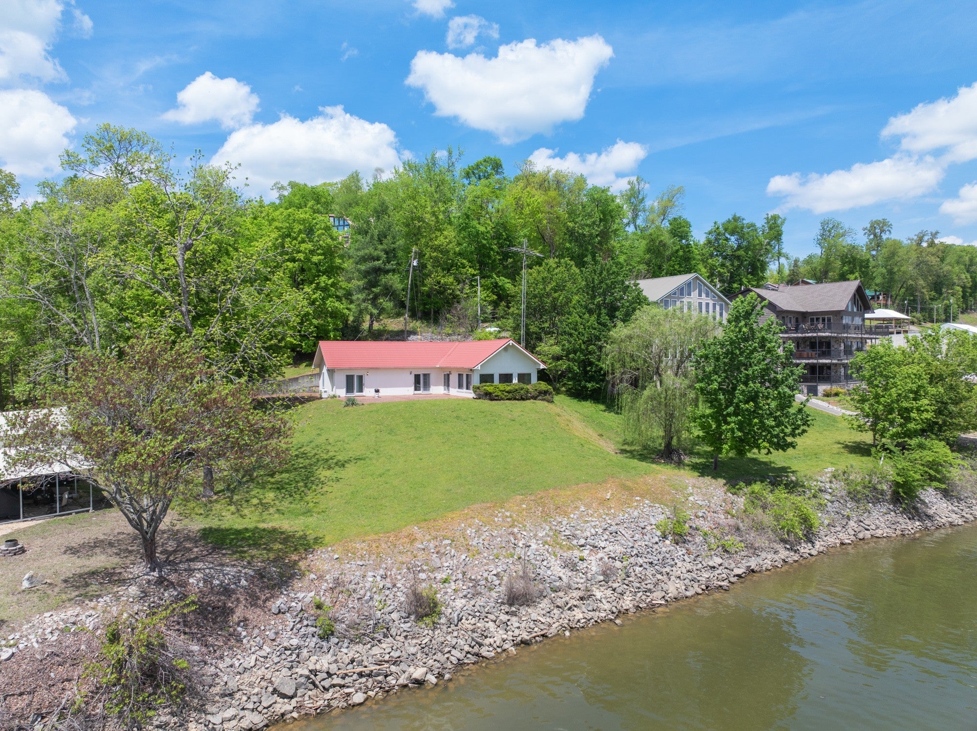Photo of Listing #2822343