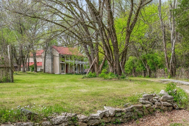 134 Opossum Hollow Rd, Watertown