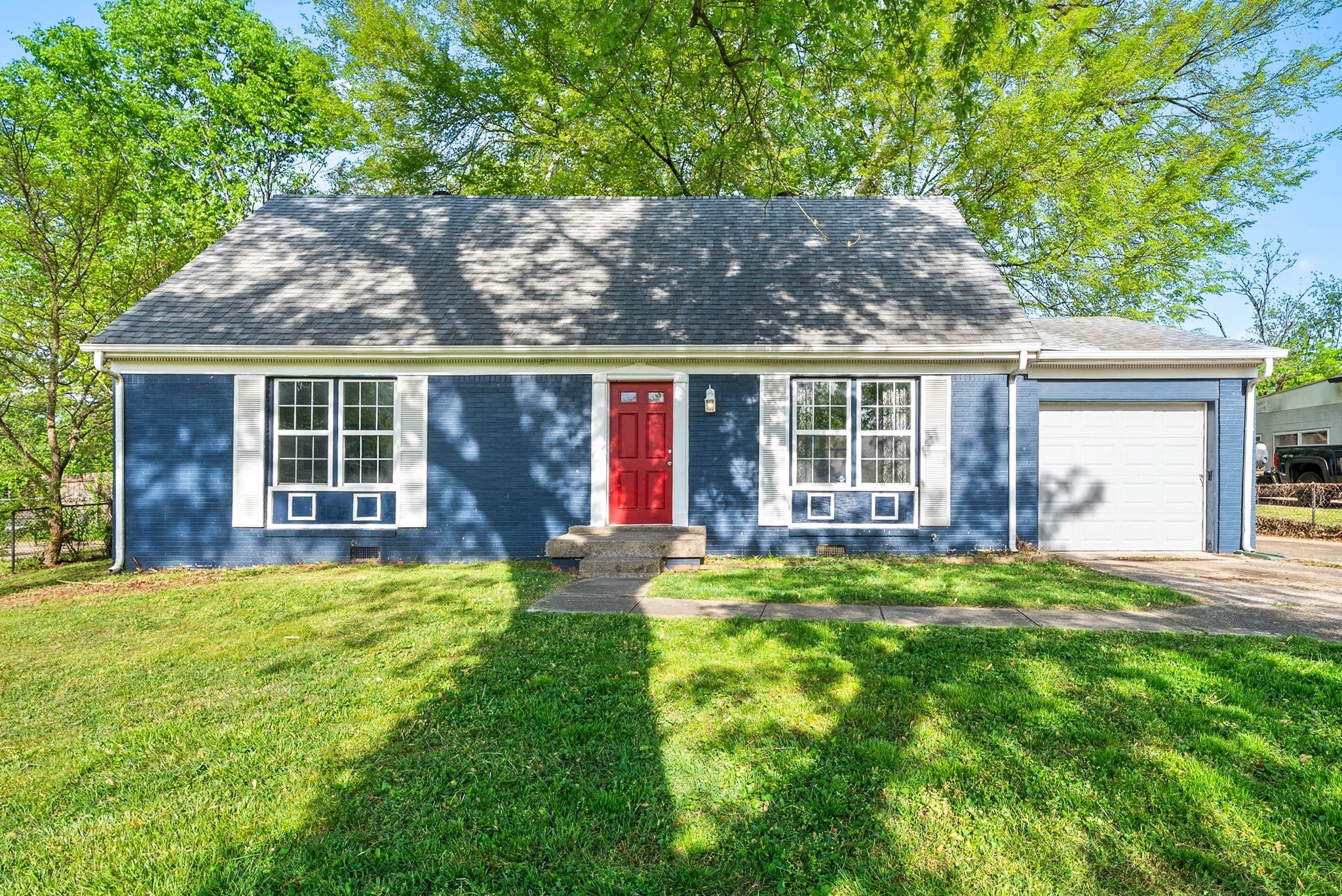 Photo of Listing #2823131